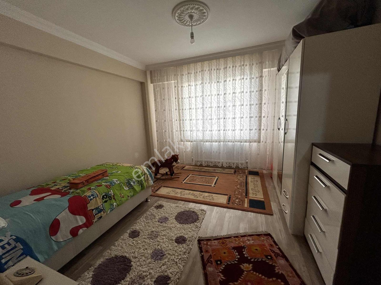 Yoncalıda 2.5 Kat'lı, Doğalgazlı, Bahçeli Villa — fotoğraf 35