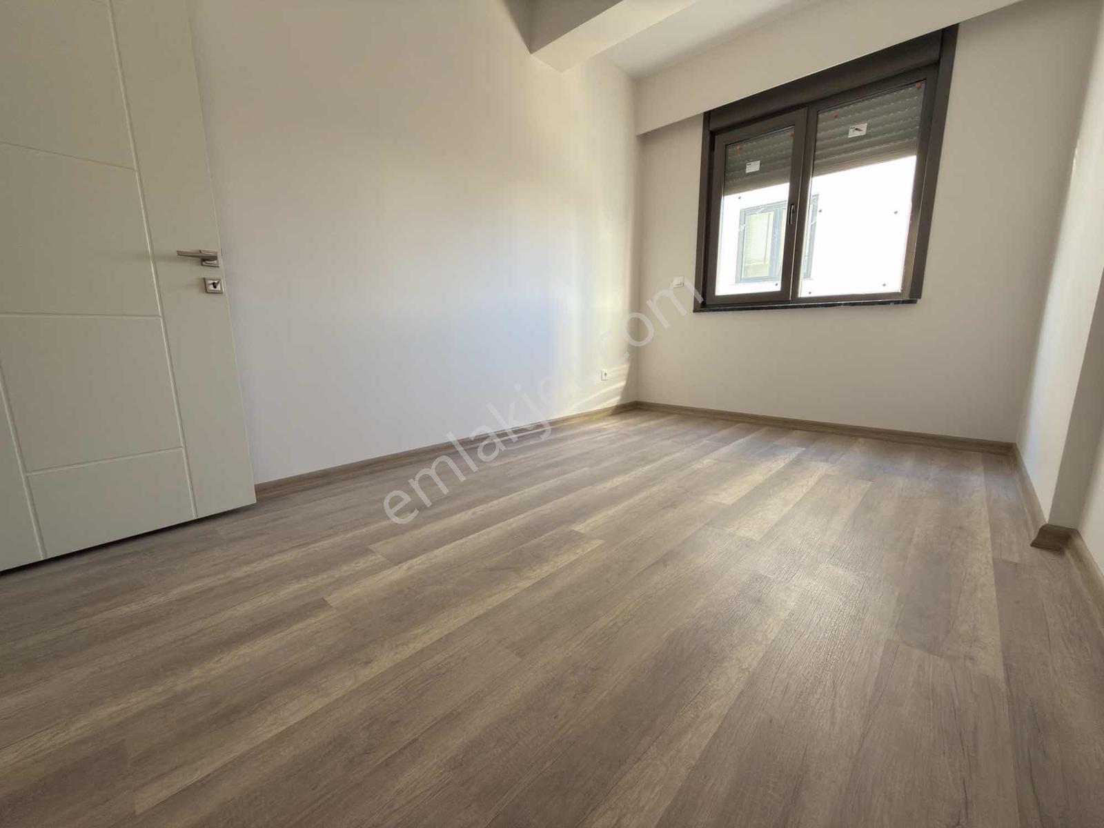 Focustan Adliye Ve Hastanenin Dibinde,katta,sıfır,lüks,geniş 3+1 — fotoğraf 7
