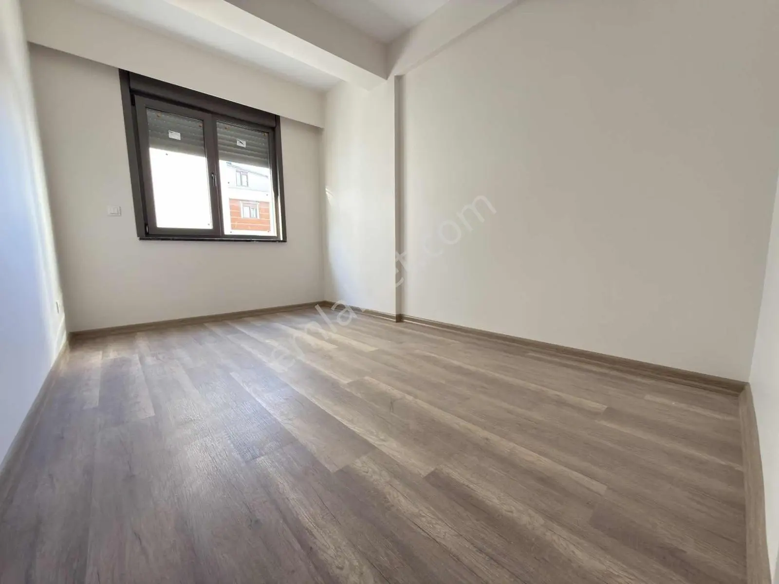 Focustan Adliye Ve Hastanenin Dibinde,katta,sıfır,lüks,geniş 3+1 — fotoğraf 13