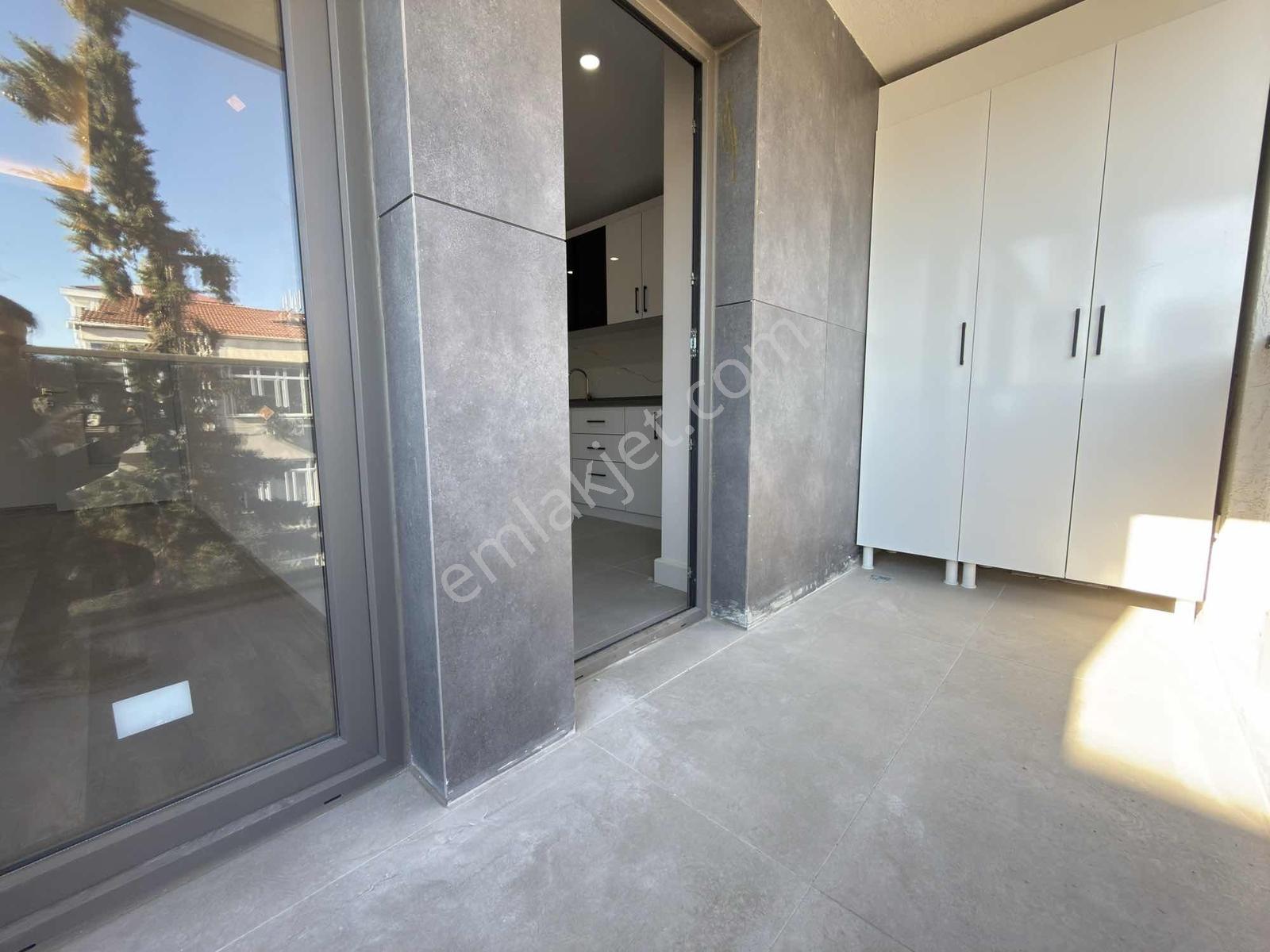 Focustan Adliye Ve Hastanenin Dibinde,katta,sıfır,lüks,geniş 3+1 — fotoğraf 22
