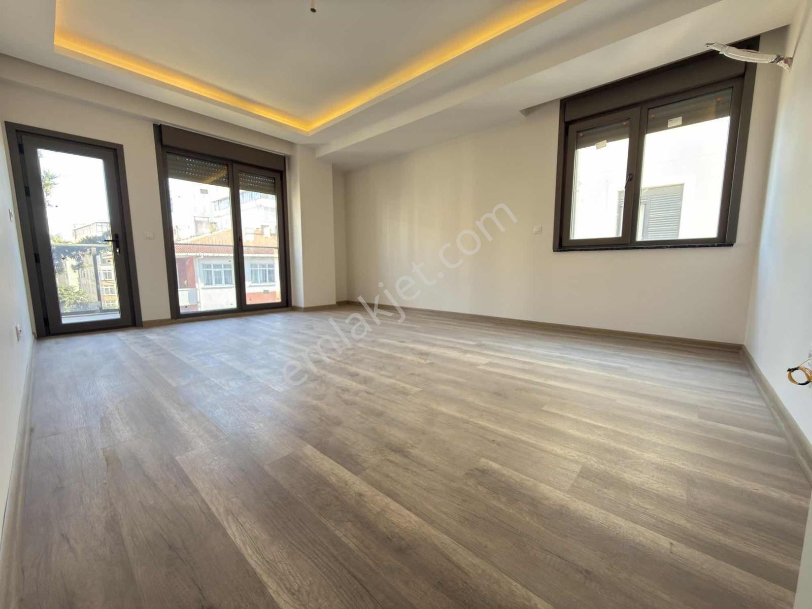 Focustan Adliye Ve Hastanenin Dibinde,katta,sıfır,lüks,geniş 3+1 — fotoğraf 26