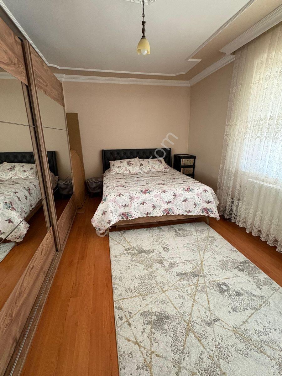 Bahçelievler Mah. Sanayi Kavşağında, Geniş 145 M² 3+1 Daire — fotoğraf 7