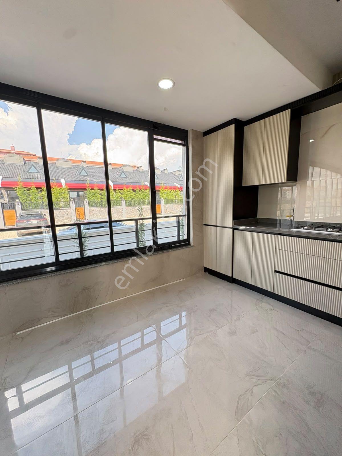 Yüksel Şahin'den Yazır Da Selçuk Üniversitesine Yakın 7+1 Satılık Luks Villa — fotoğraf 8