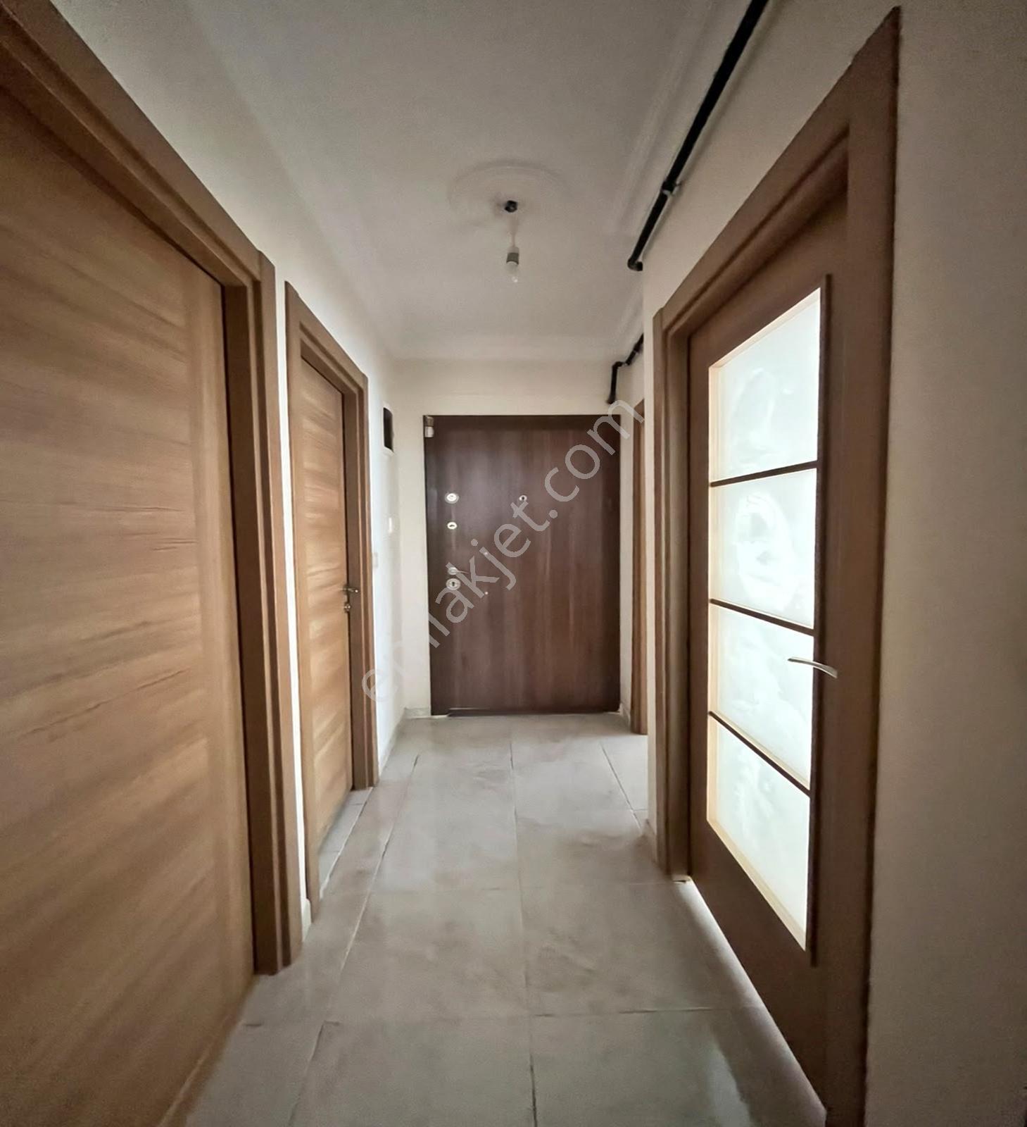 Kod 5452 Avrasya Yapı Dan Merkezi Konumda 2+1 Ara Kat Daire — fotoğraf 4