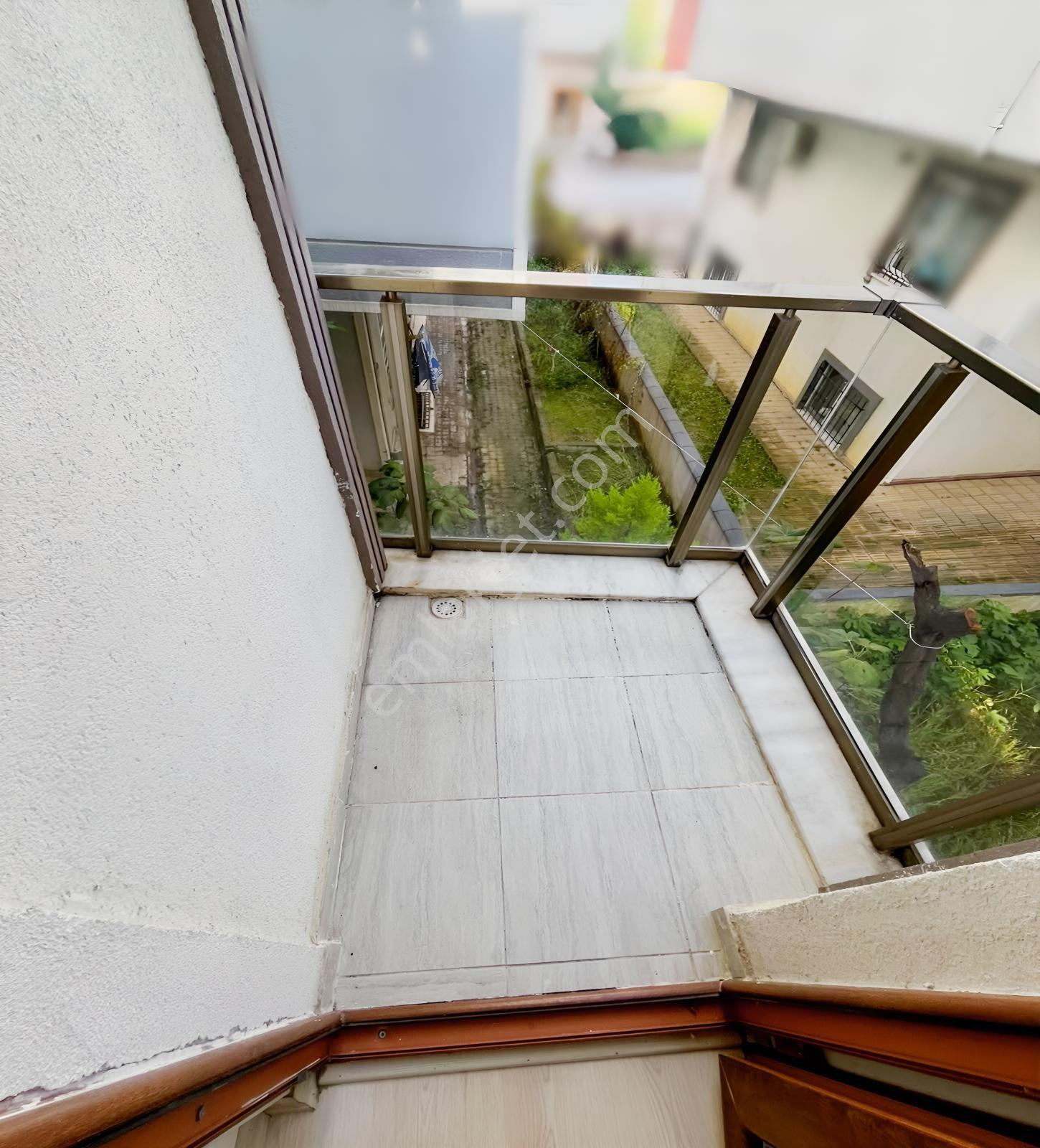 Kod 5452 Avrasya Yapı Dan Merkezi Konumda 2+1 Ara Kat Daire — fotoğraf 8