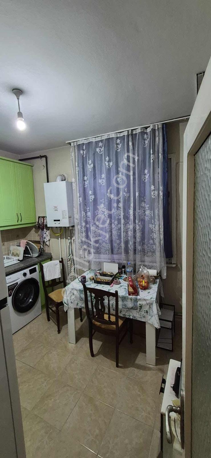 Şemsipaşada 2+1 | 90 M² Net | 2 Balkon | Ara Kat | Kat Mülkiyet — fotoğraf 6