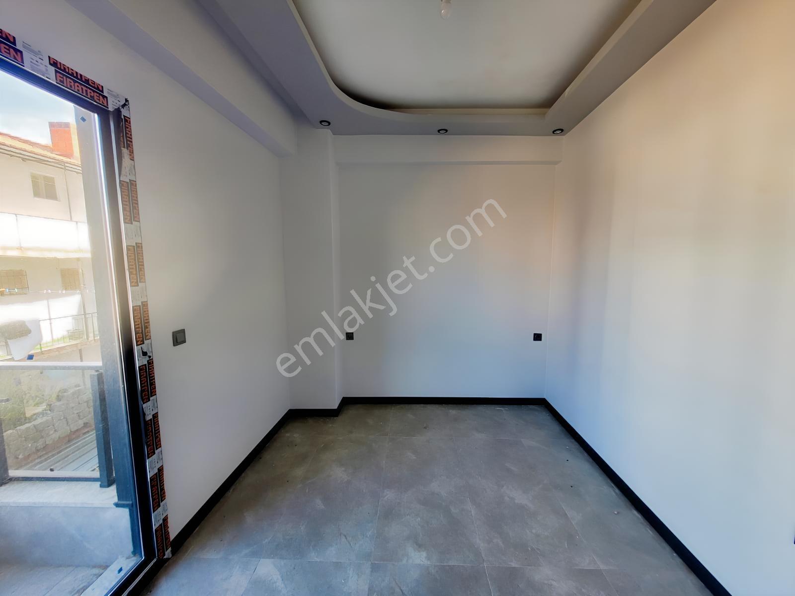 Edremit Tuzcumurat İstiklal Okulu Yanı Ara Kat 2+1 Daire — fotoğraf 2