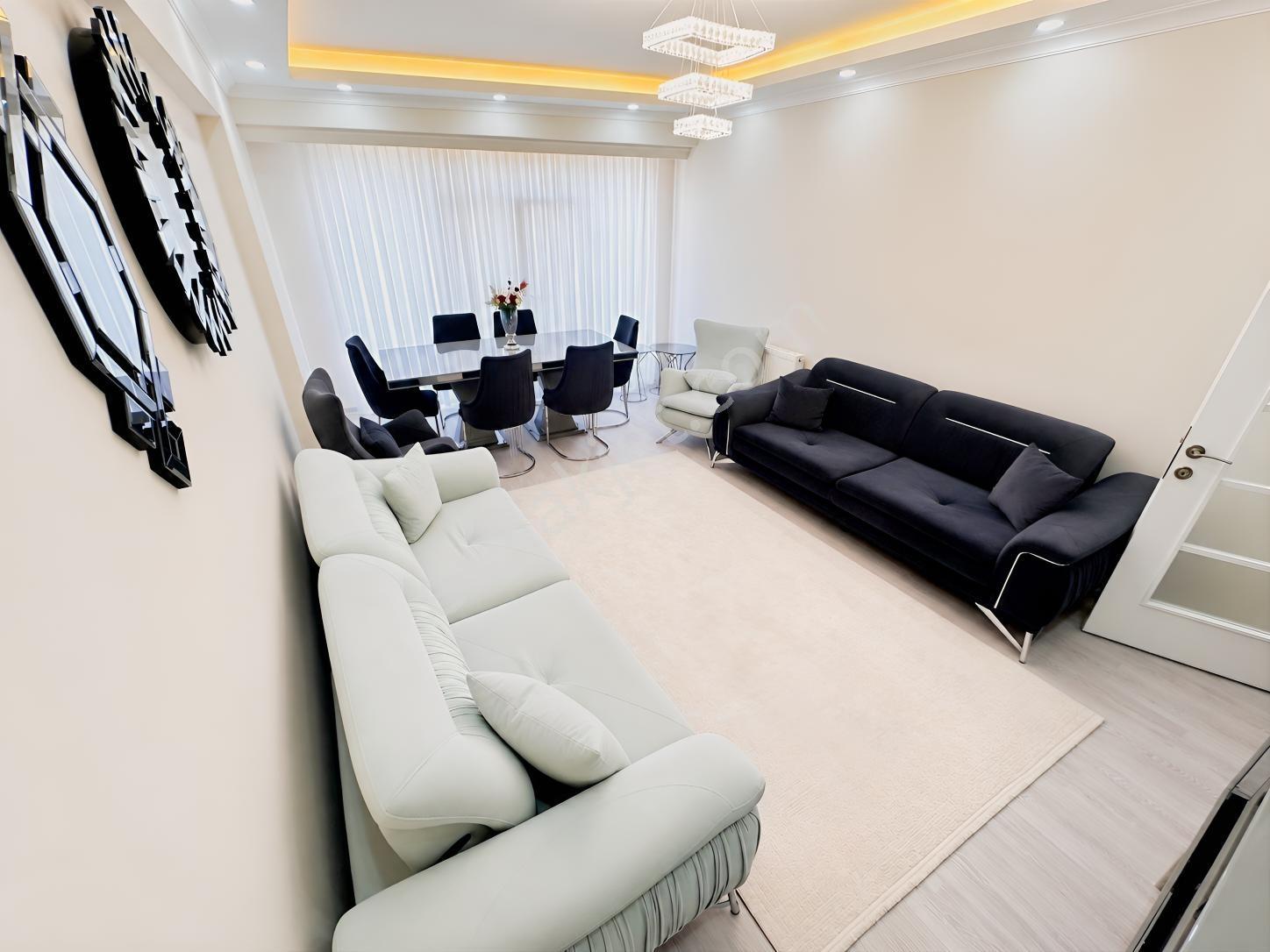 Teraziderede Caddede Sıfır Ayarında Yapılı 4+2 Dubleks Daire !
