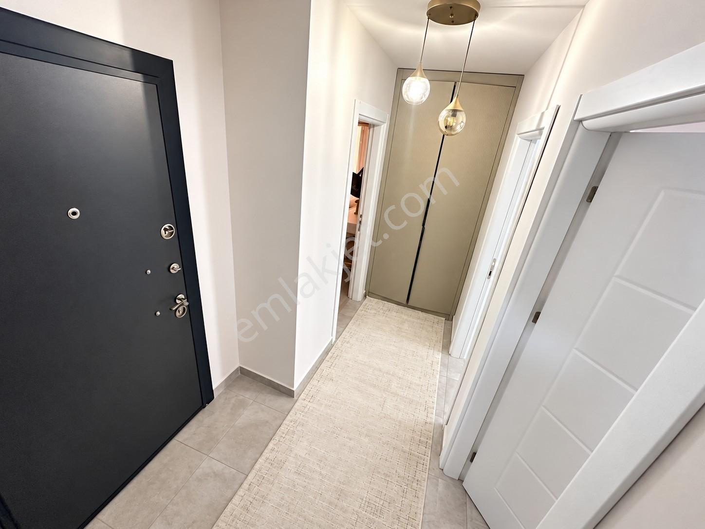 Teraziderede Caddede Sıfır Ayarında Yapılı 4+2 Dubleks Daire ! — fotoğraf 11