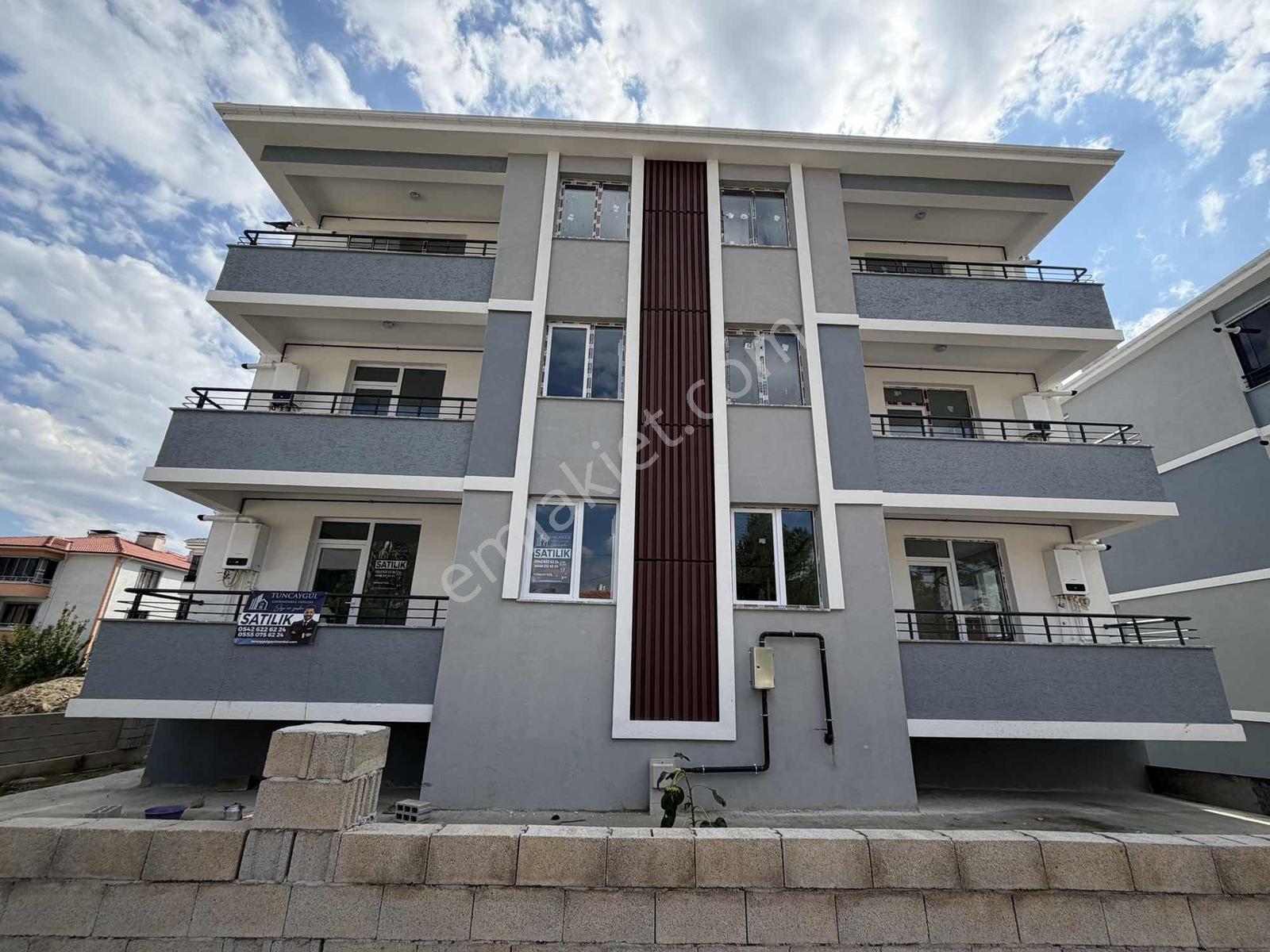 Tuncaygül'den Cumhuriyet Mah. Satılık 2+1 Sıfır Daire — fotoğraf 2