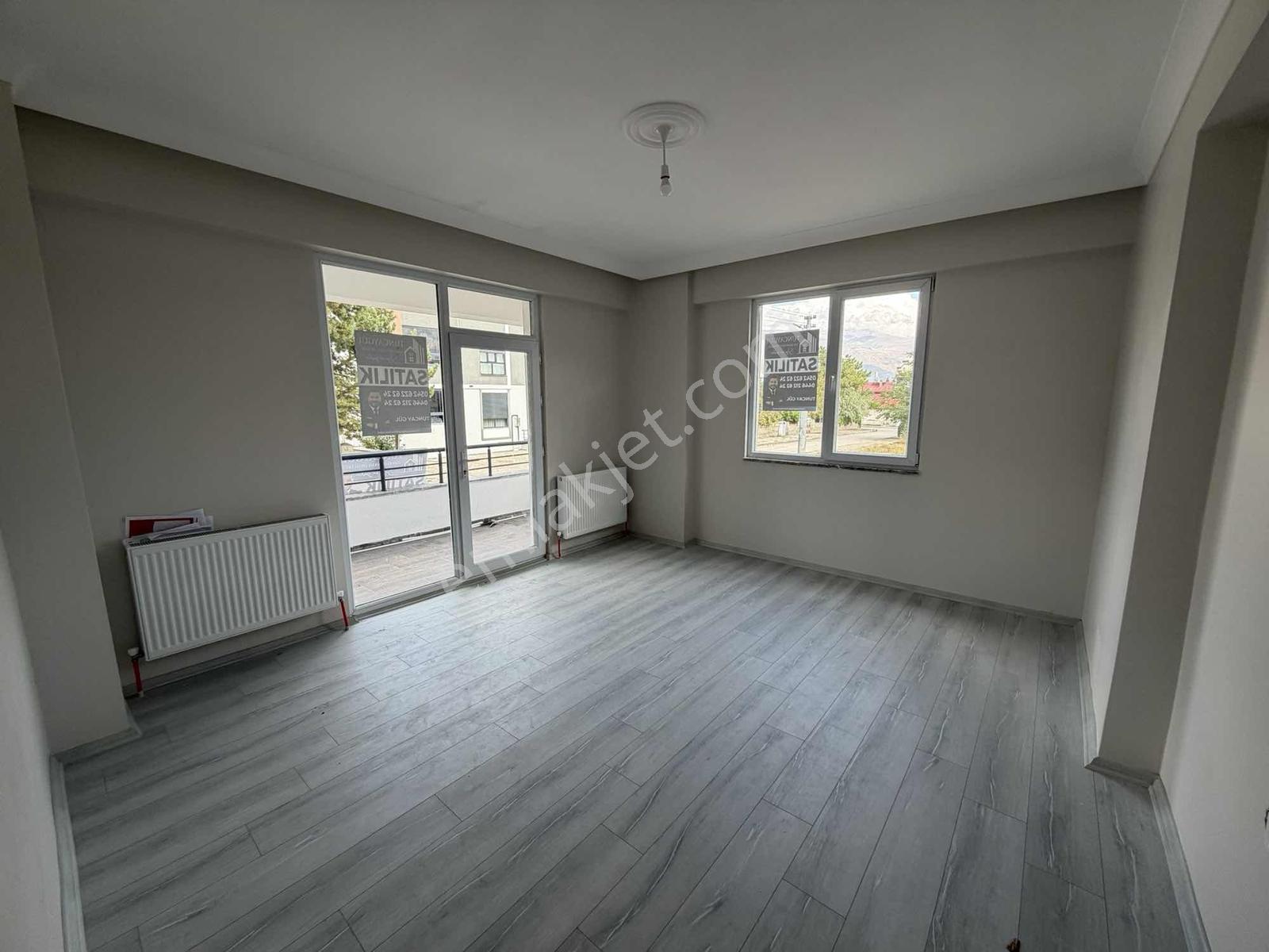 Tuncaygül'den Cumhuriyet Mah. Satılık 2+1 Sıfır Daire — fotoğraf 3