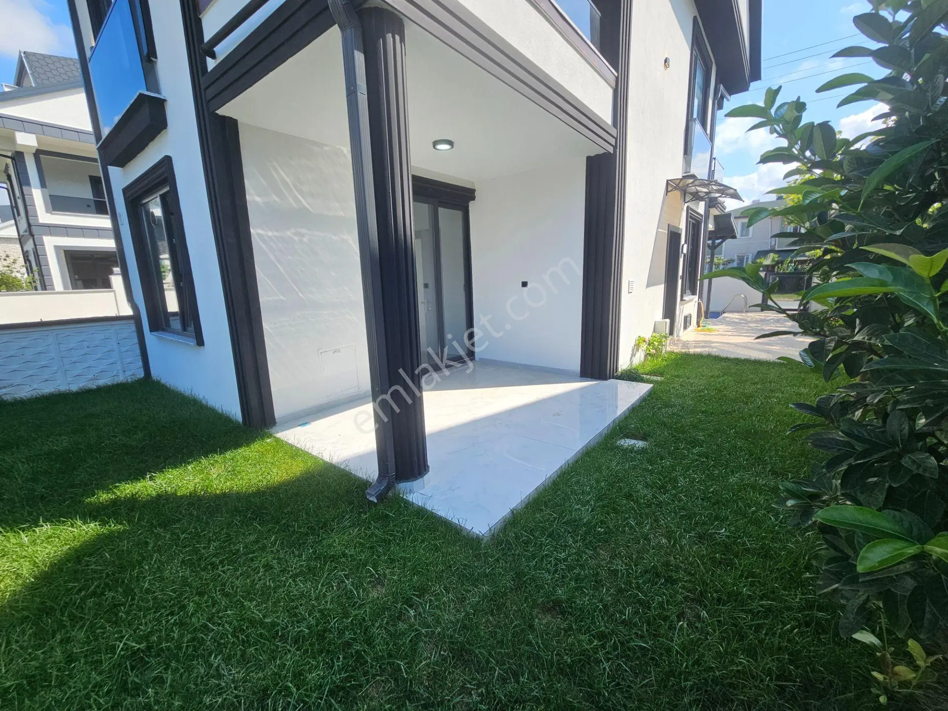 Deniz'den 4+1 Müstakil Parsel , Havuzlu ,ayrı Mutfaklı Denize Yakın Villa — fotoğraf 4