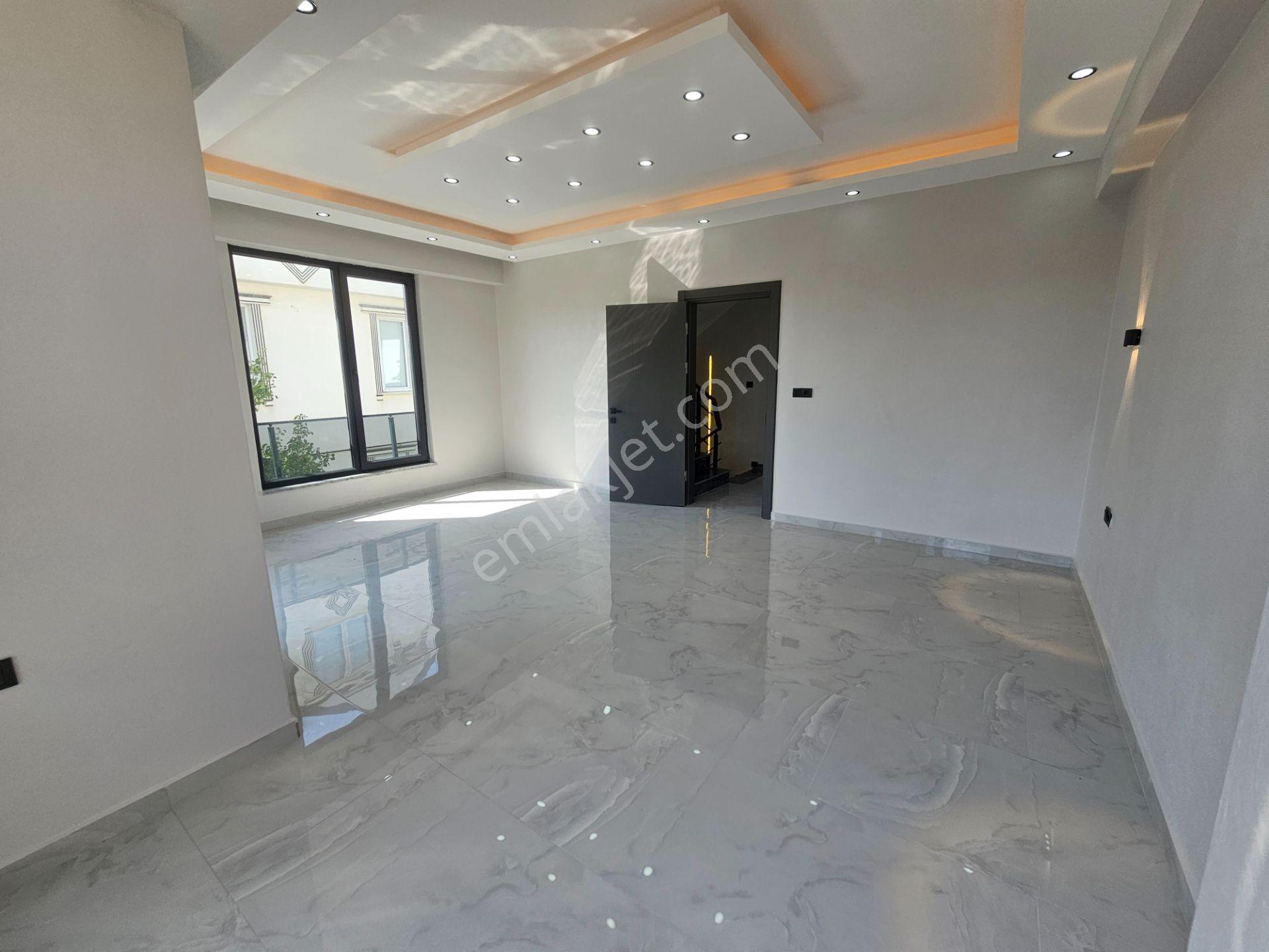 Deniz'den 4+1 Müstakil Parsel , Havuzlu ,ayrı Mutfaklı Denize Yakın Villa — fotoğraf 22