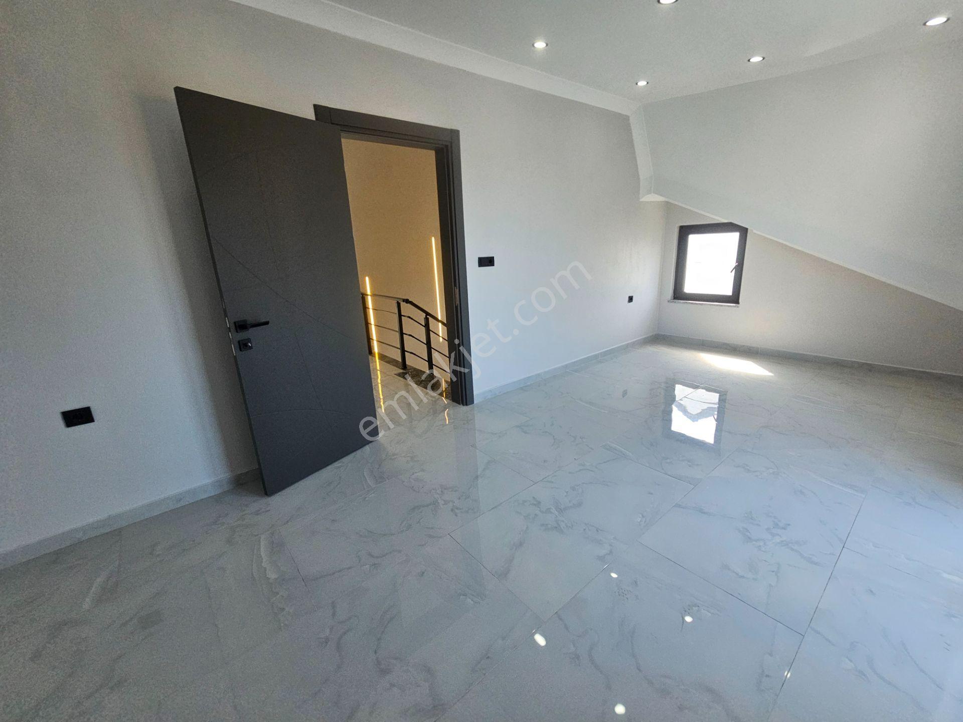 Deniz'den 4+1 Müstakil Parsel , Havuzlu ,ayrı Mutfaklı Denize Yakın Villa — fotoğraf 33