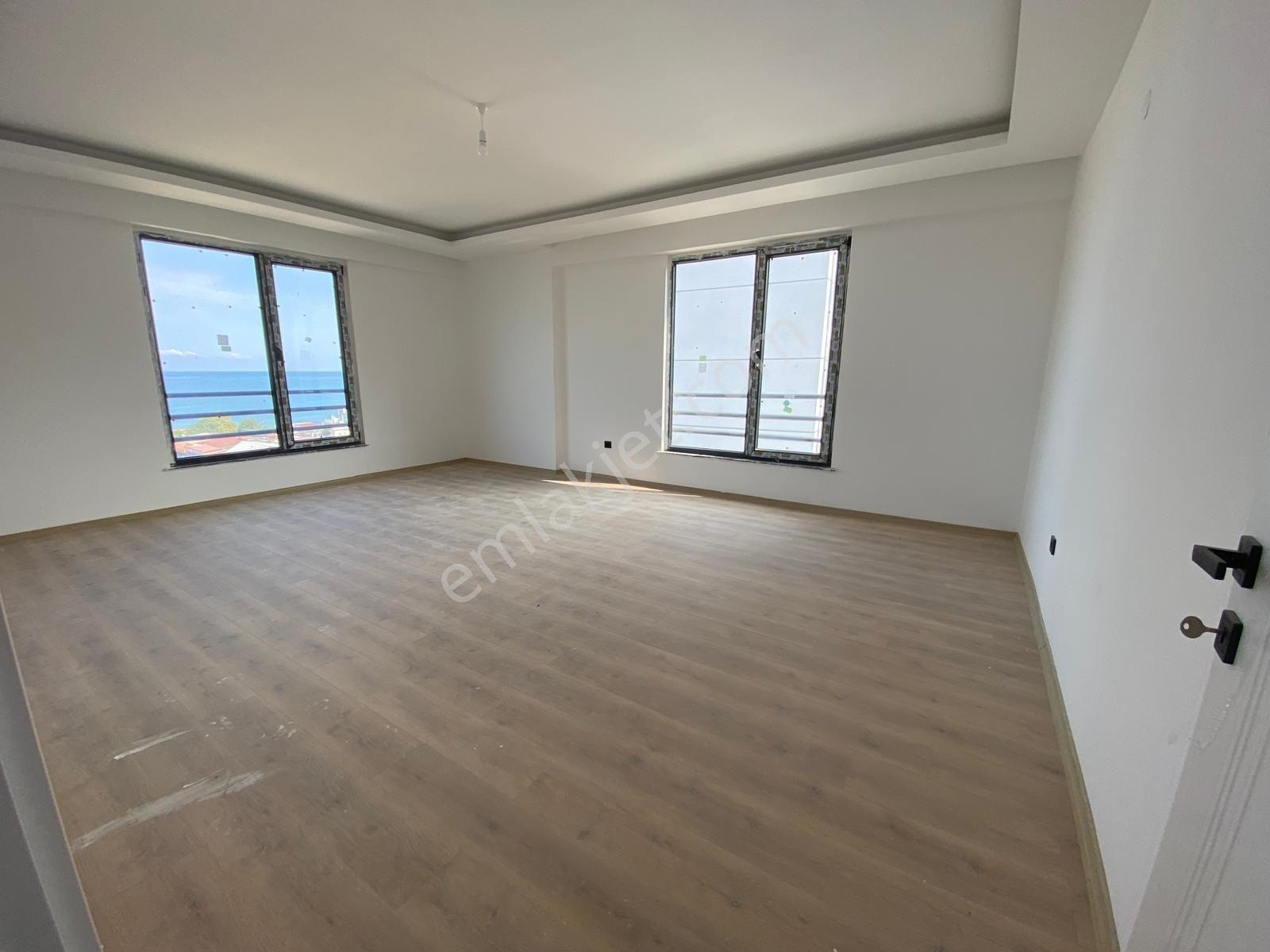 Dolunayda Satılık 4+1 Daire