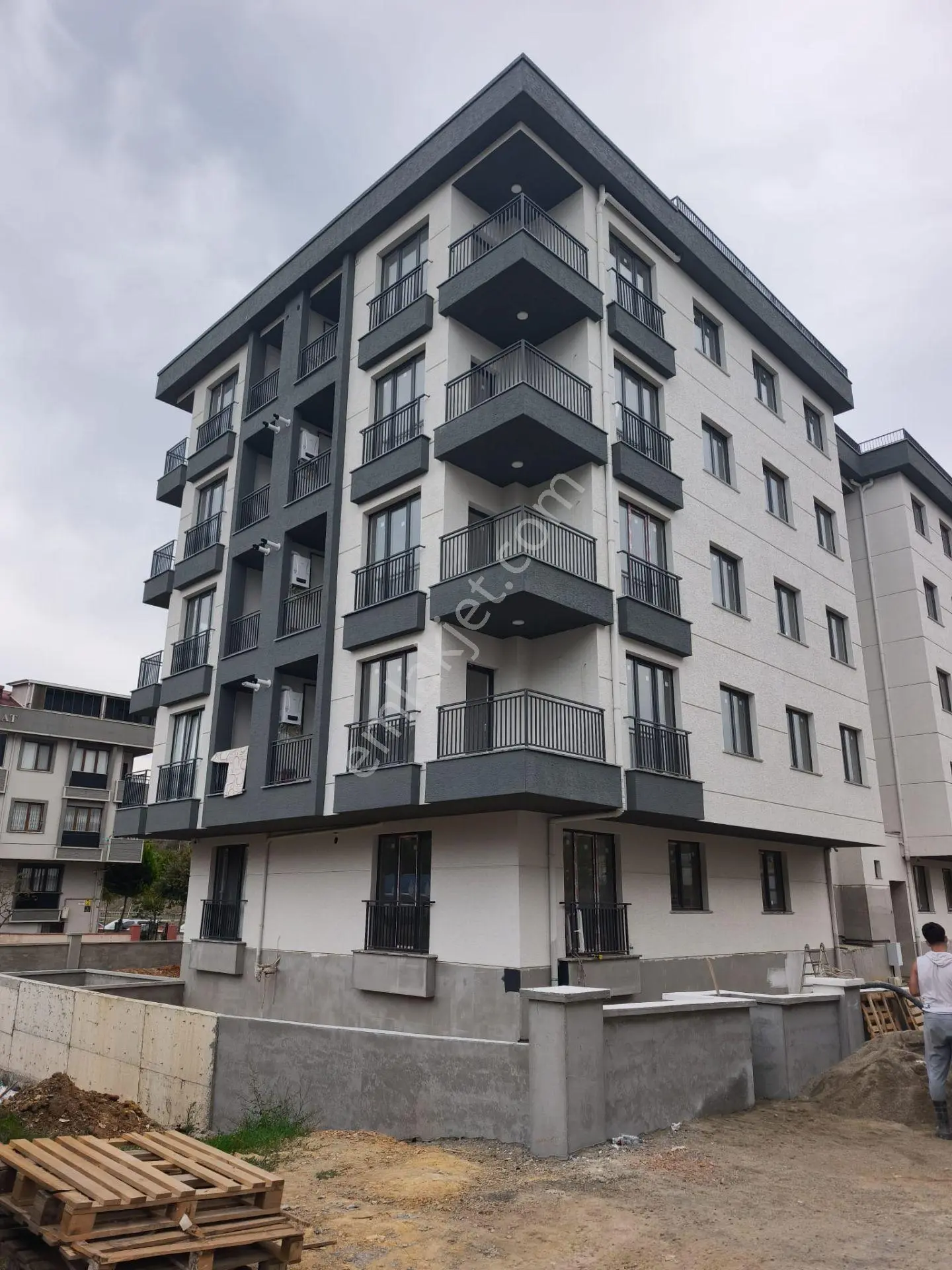 Çok Acil Samandıra Osmangazide Mah.Satılık 120 M.3+1 Lüks Daire