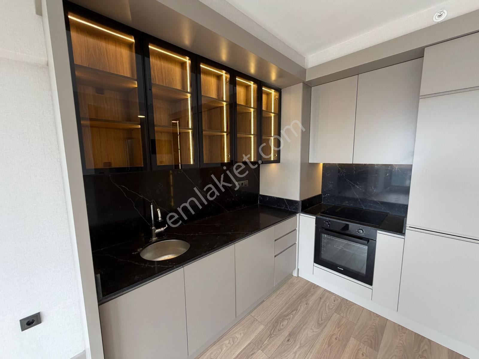 Polat Live Emlaktan 'tan Relax Cadde Sitesi Satılık 1+1 — fotoğraf 7