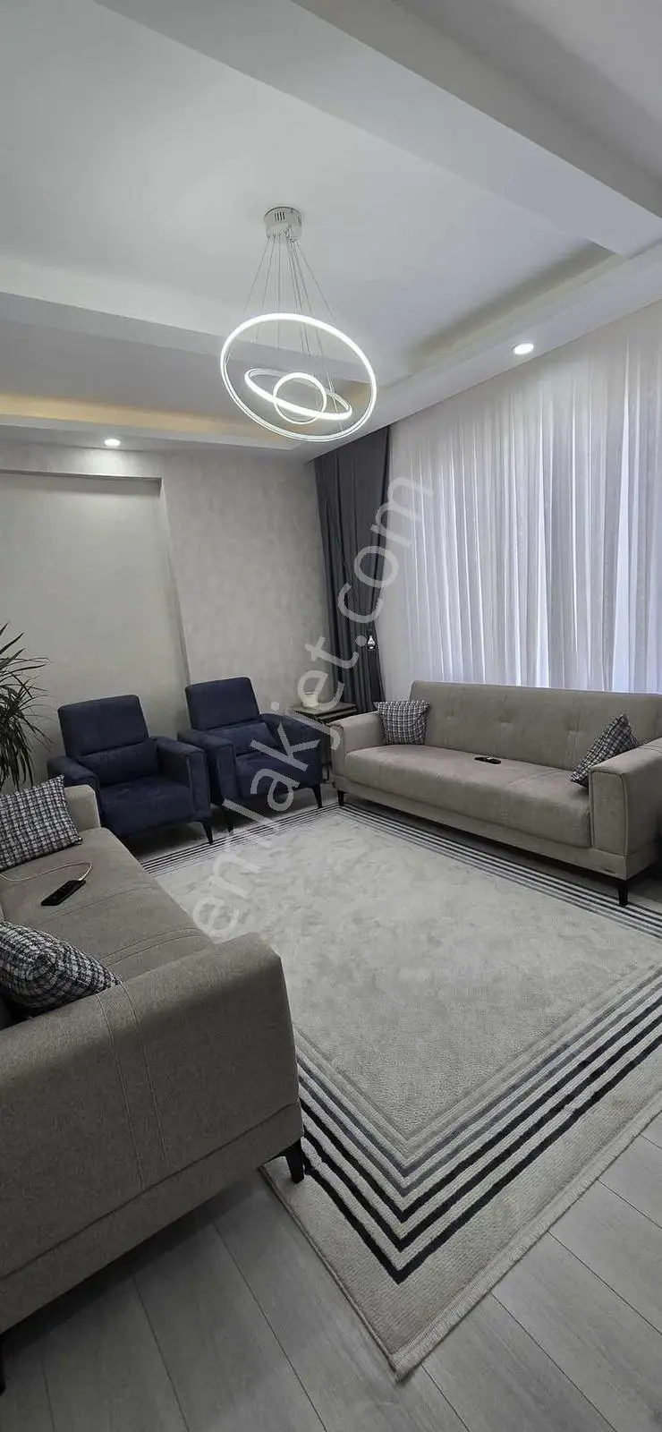 Yeni Cezaevi Karşısı Özay Sitesinde Satılık 2+1 Daire — fotoğraf 3