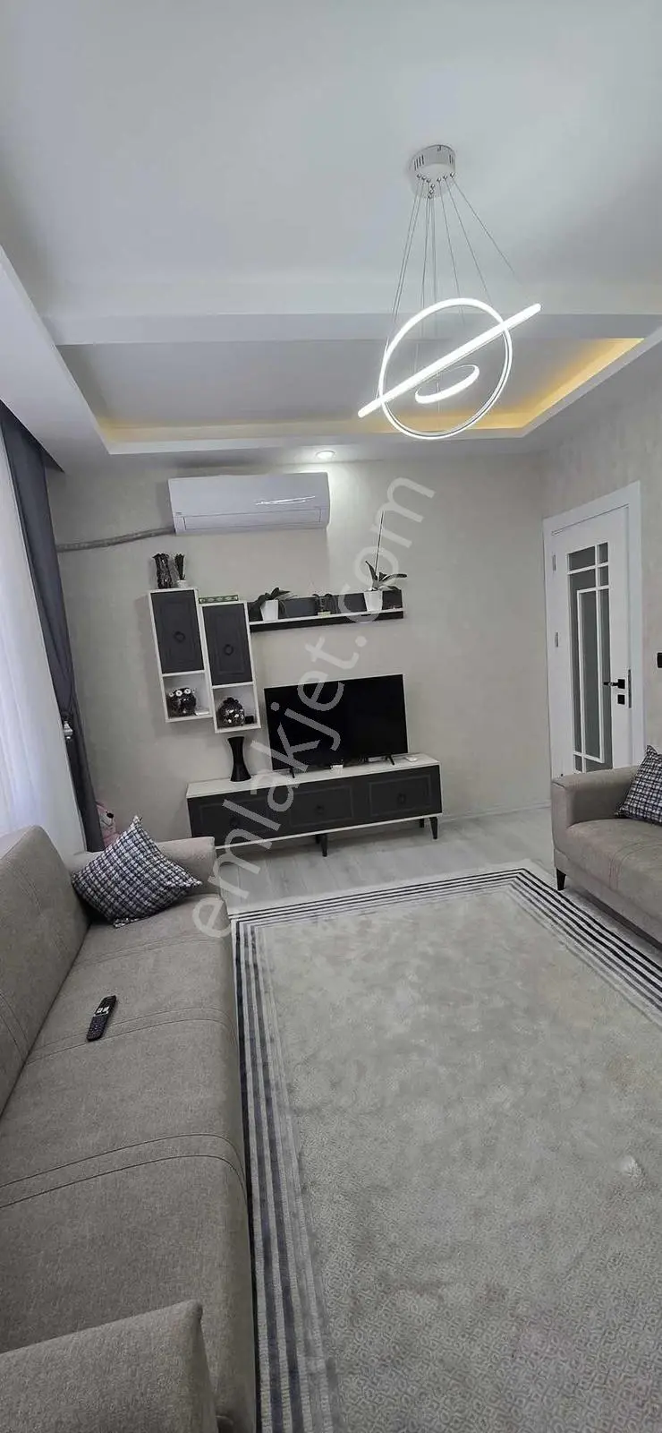Yeni Cezaevi Karşısı Özay Sitesinde Satılık 2+1 Daire — fotoğraf 4