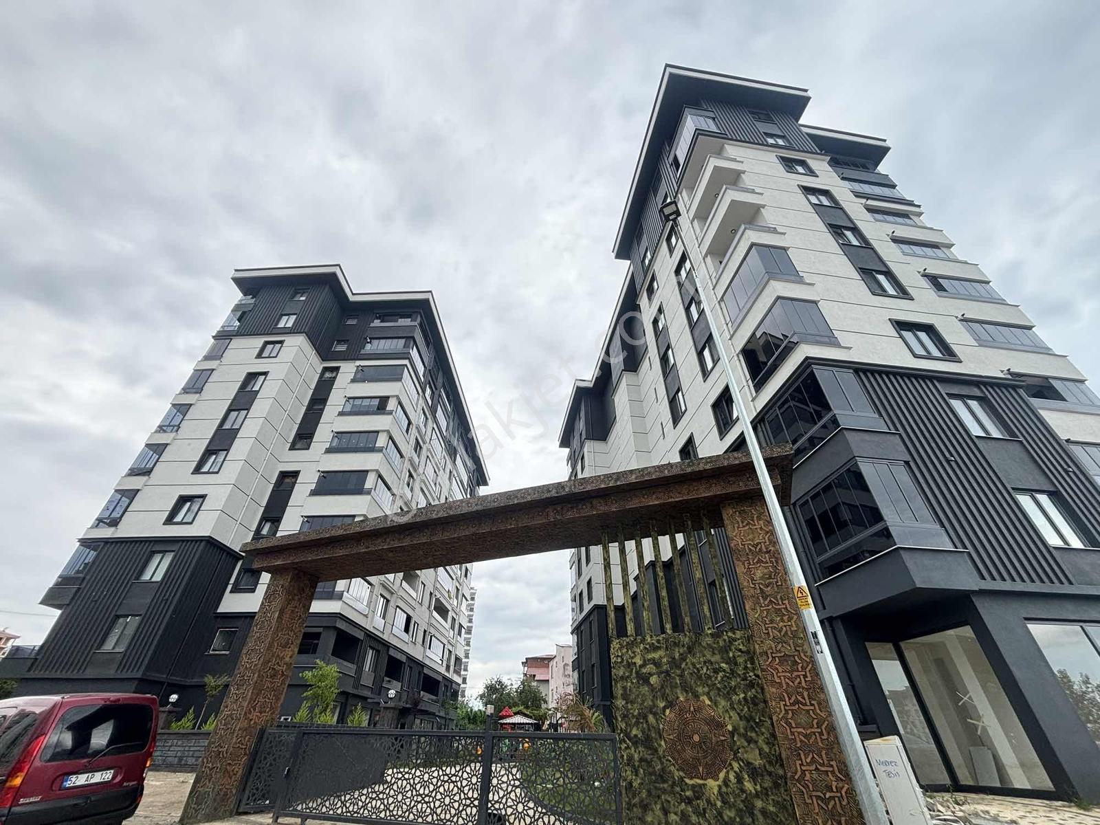 Karşıyaka Lilyum Garden 3+1 Ful Manzaralı Satılık Daire