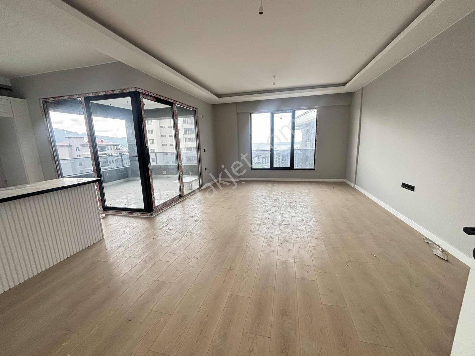 Karşıyaka Lilyum Garden 3+1 Ful Manzaralı Satılık Daire — fotoğraf 3