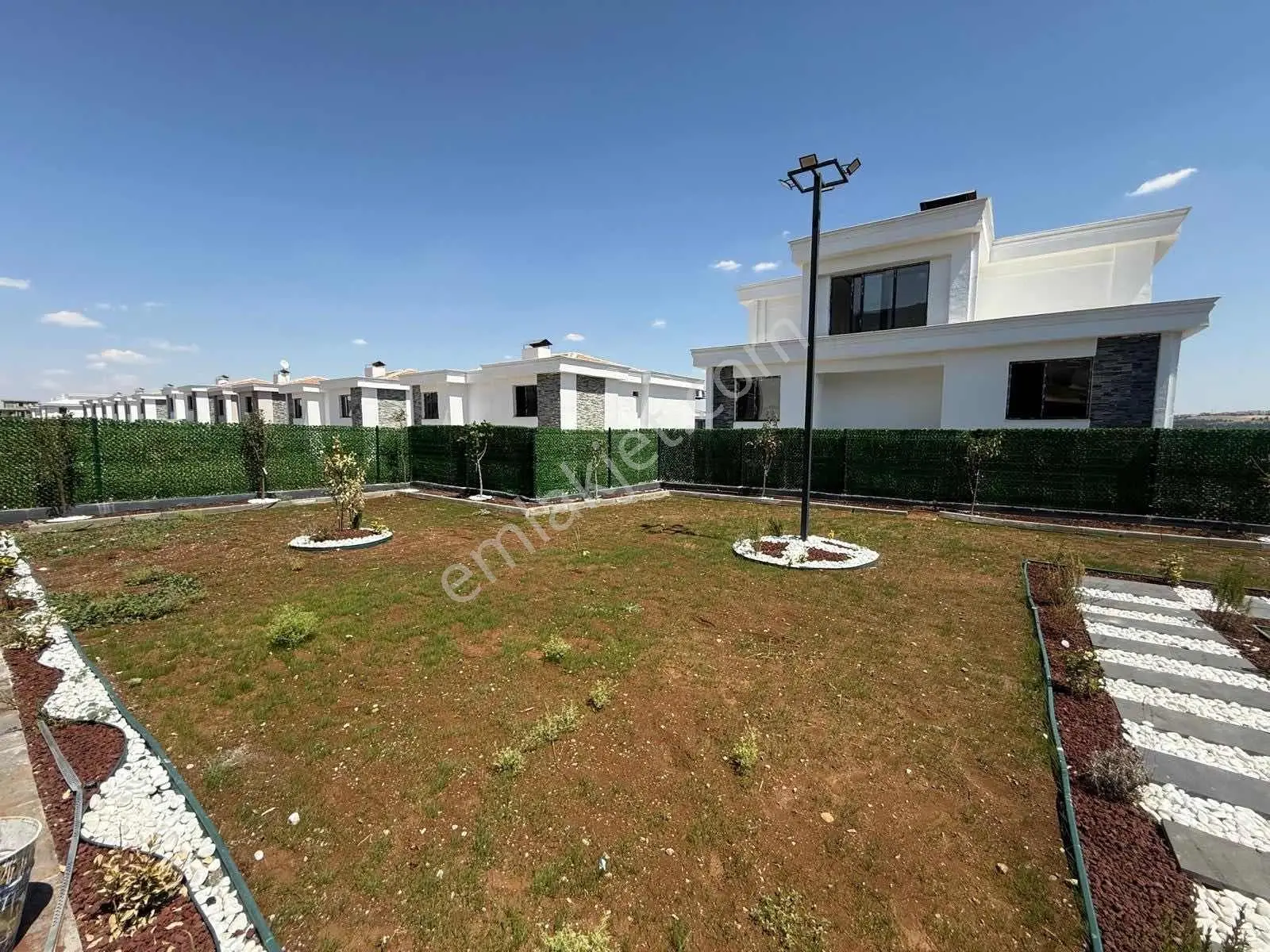 450 Evler Ulaş Yapı Villalarında 7 Odalı 500 M² Bahçeli Dubleks