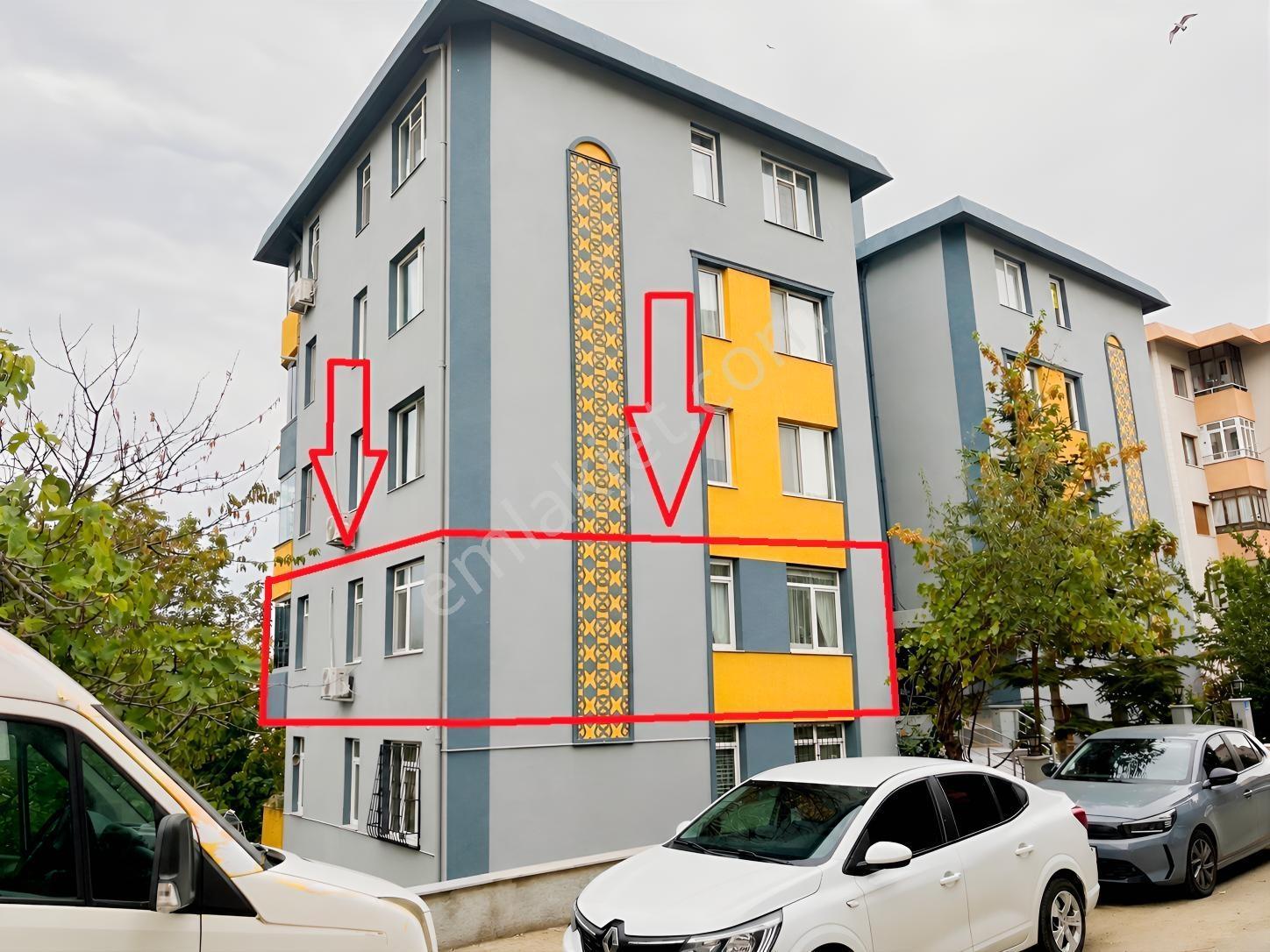 Vatan Mahallesinde (100. Yıl Alt Yol ) Satılık 3+1 Daire