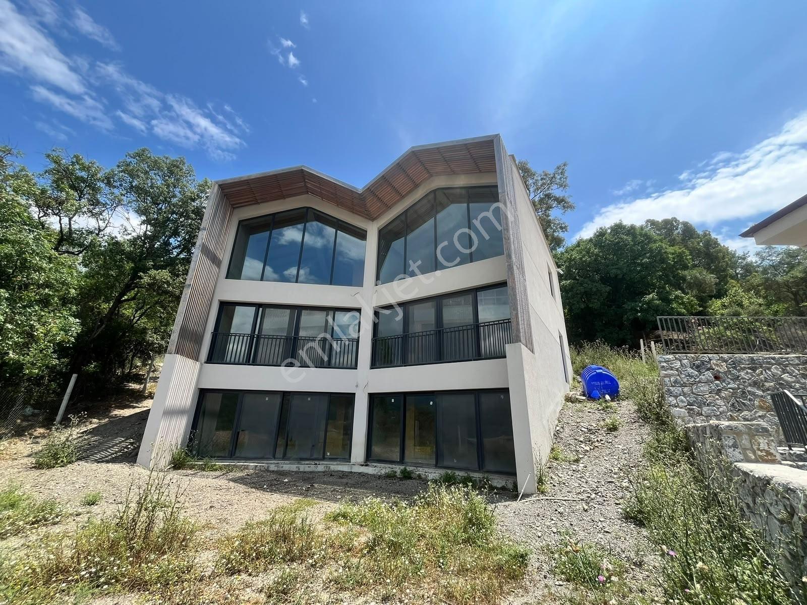 Select'ten Akyaka'ya Komşu Ula Çıtlık'ta Satılık 2adt İkiz Villa — fotoğraf 2