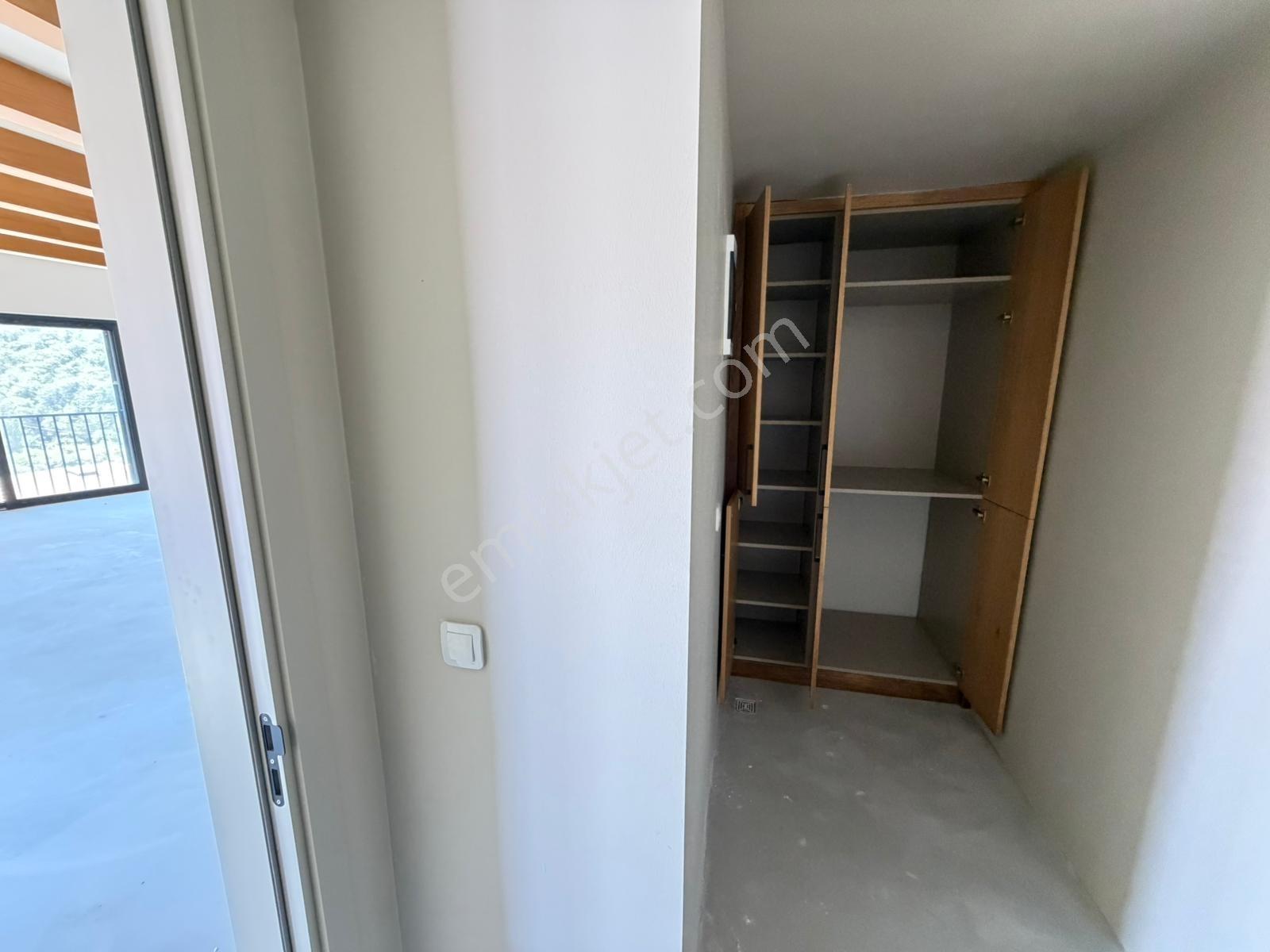 Select'ten Akyaka'ya Komşu Ula Çıtlık'ta Satılık 2adt İkiz Villa — fotoğraf 21