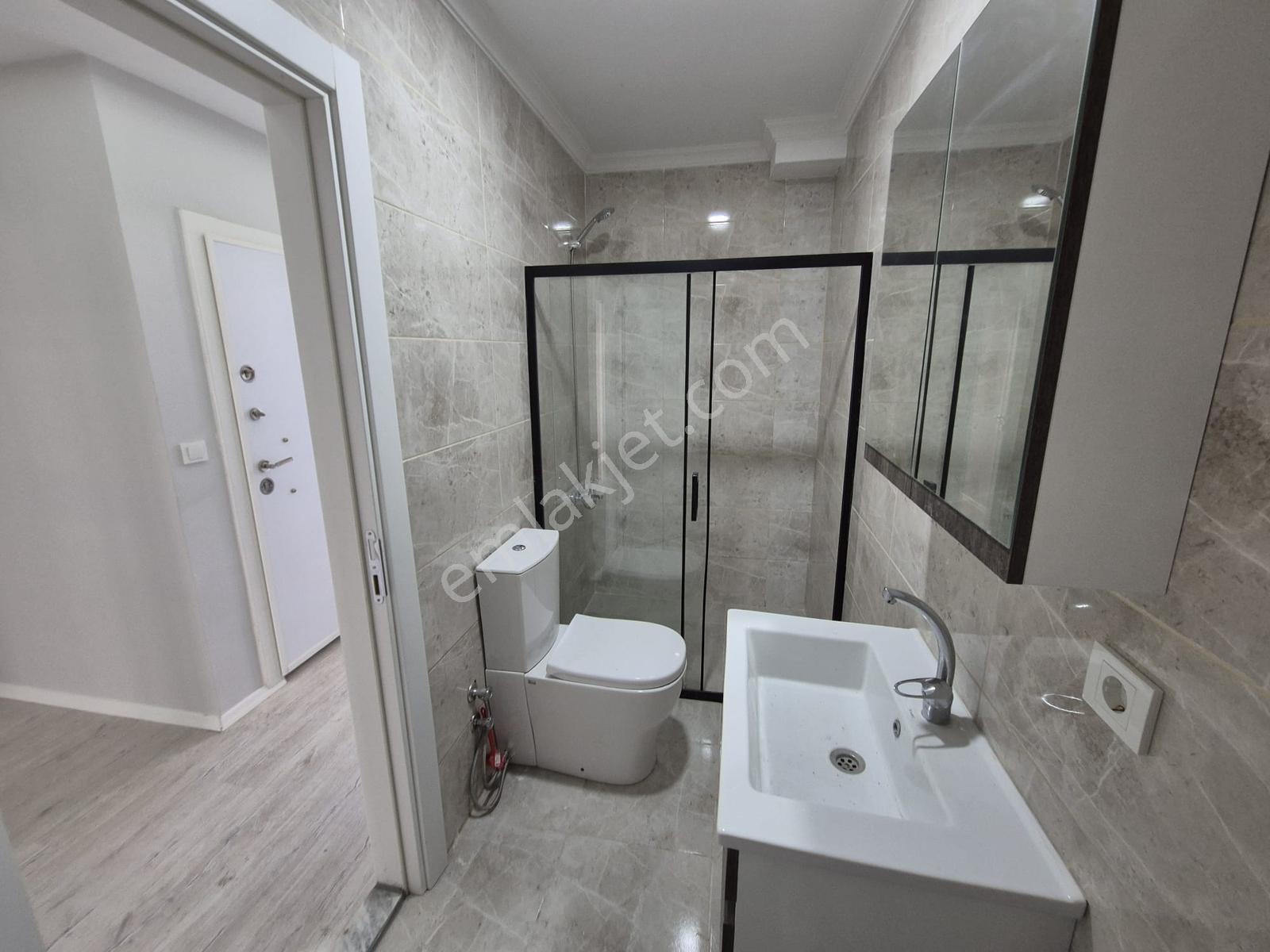 Özlücede Okullar Ve Villa Bölgesinde 2+1 Fırsat Fiyata !! — fotoğraf 5