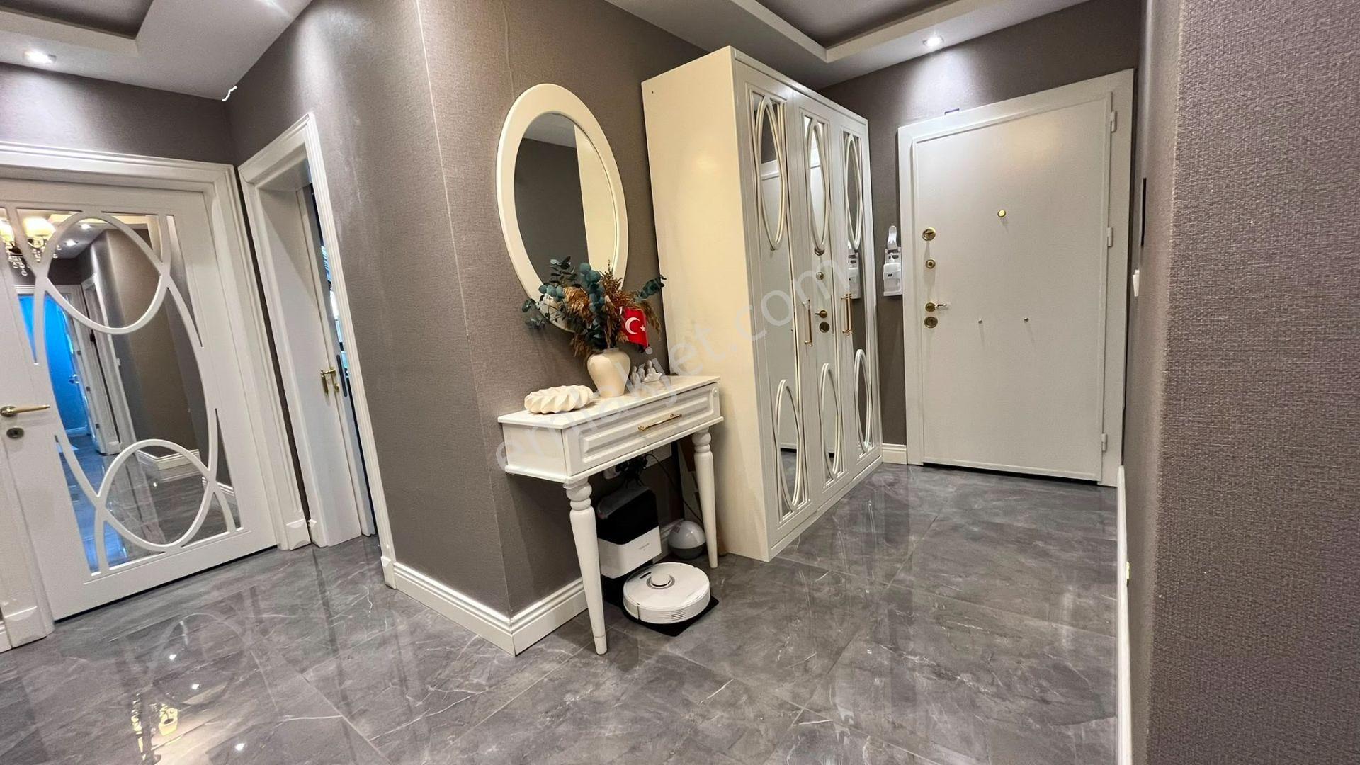 Cennetayağı'nda Akıllı Ev 3+1, 145m², Lüks Ve Merkezi Konum — fotoğraf 22