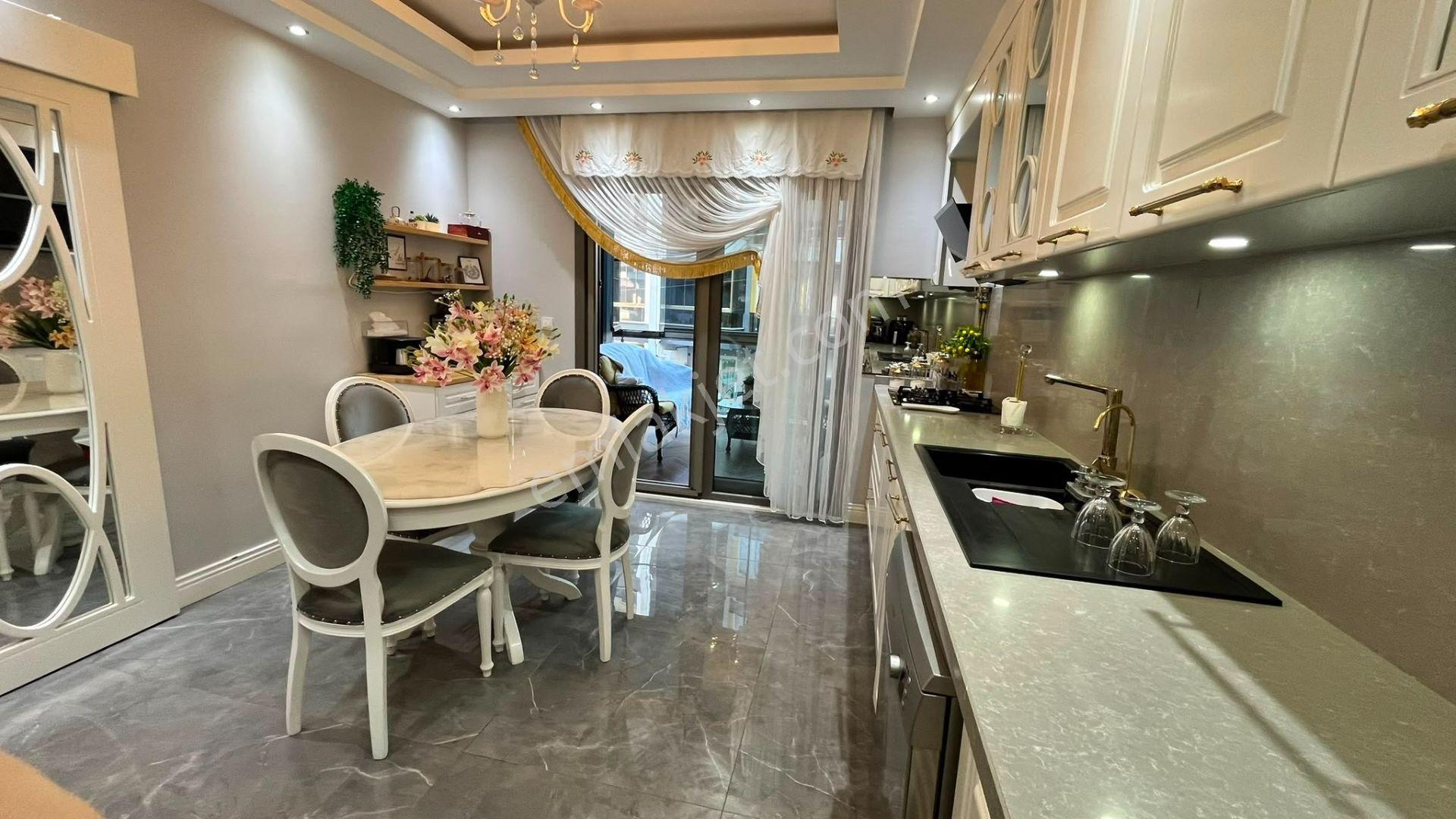 Cennetayağı'nda Akıllı Ev 3+1, 145m², Lüks Ve Merkezi Konum — fotoğraf 29