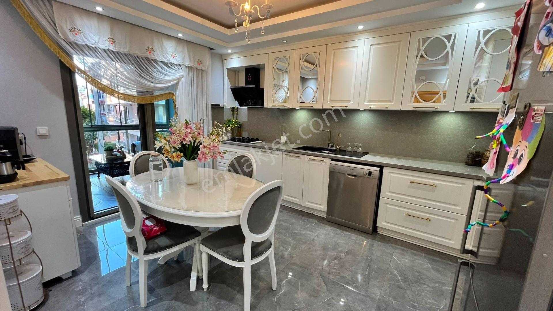 Cennetayağı'nda Akıllı Ev 3+1, 145m², Lüks Ve Merkezi Konum — fotoğraf 34