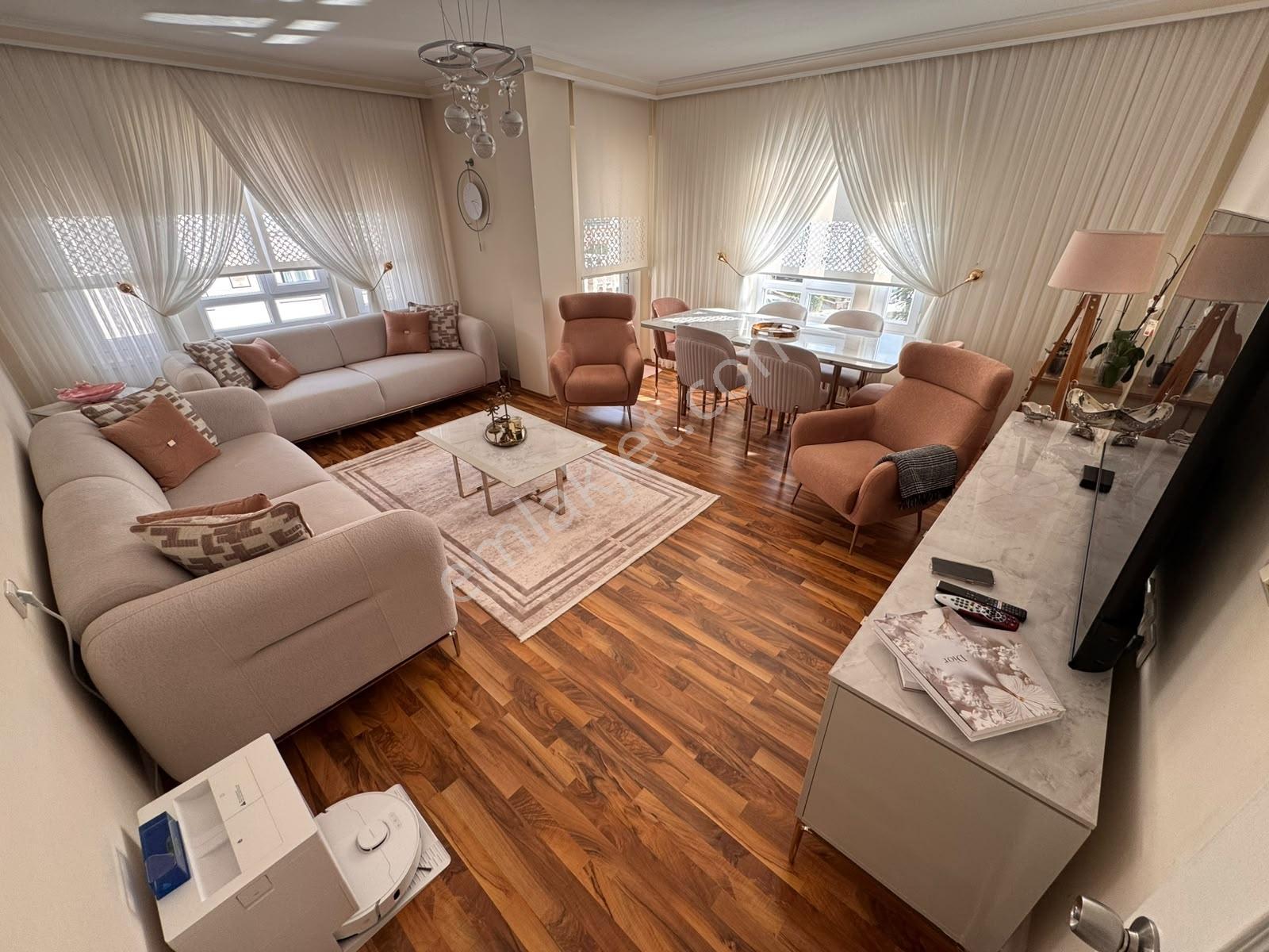 Keçiören Kanuni Mah Ön Cephe Çift Balkon Geniş 3+1 Satılık Daire