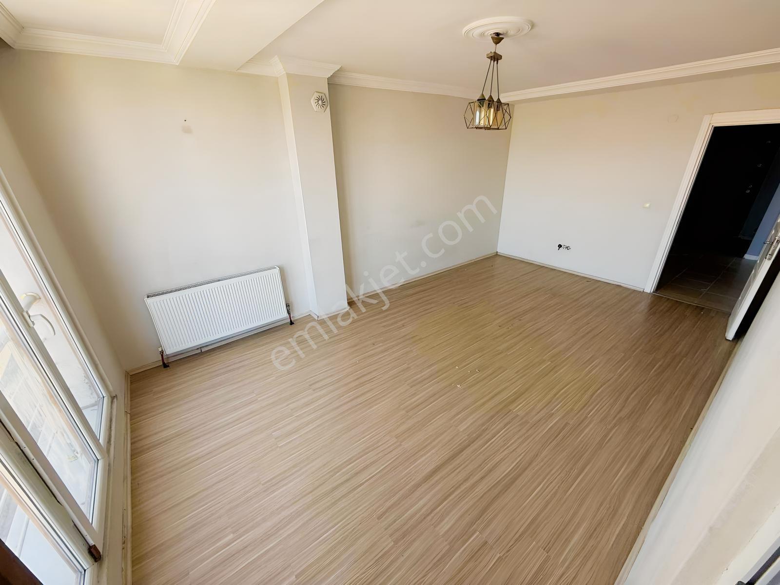 Wera'dan Satılık 2+1 Ara Kat Asansörlü Daire — fotoğraf 3