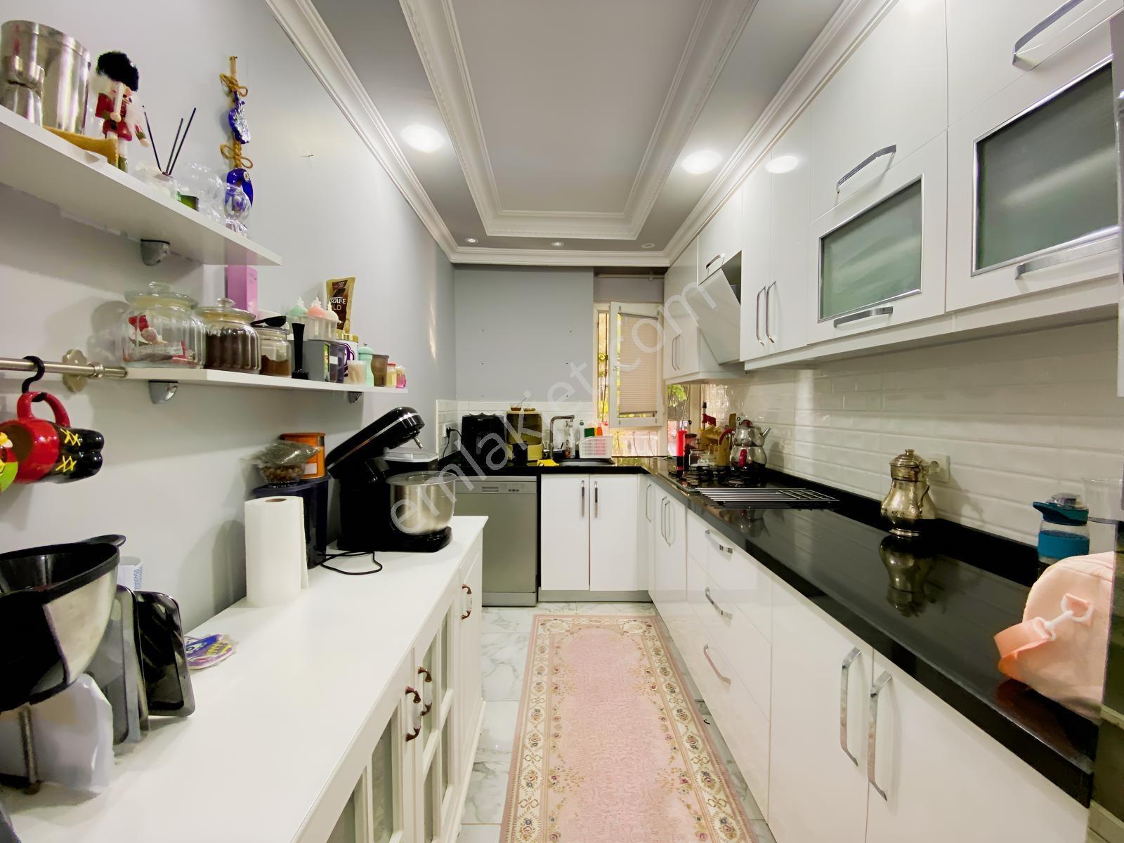 Büyükçekmece, Havuzlu, Otoparklı 3+1 Giriş 150m2 Satılık Daire!! — fotoğraf 15