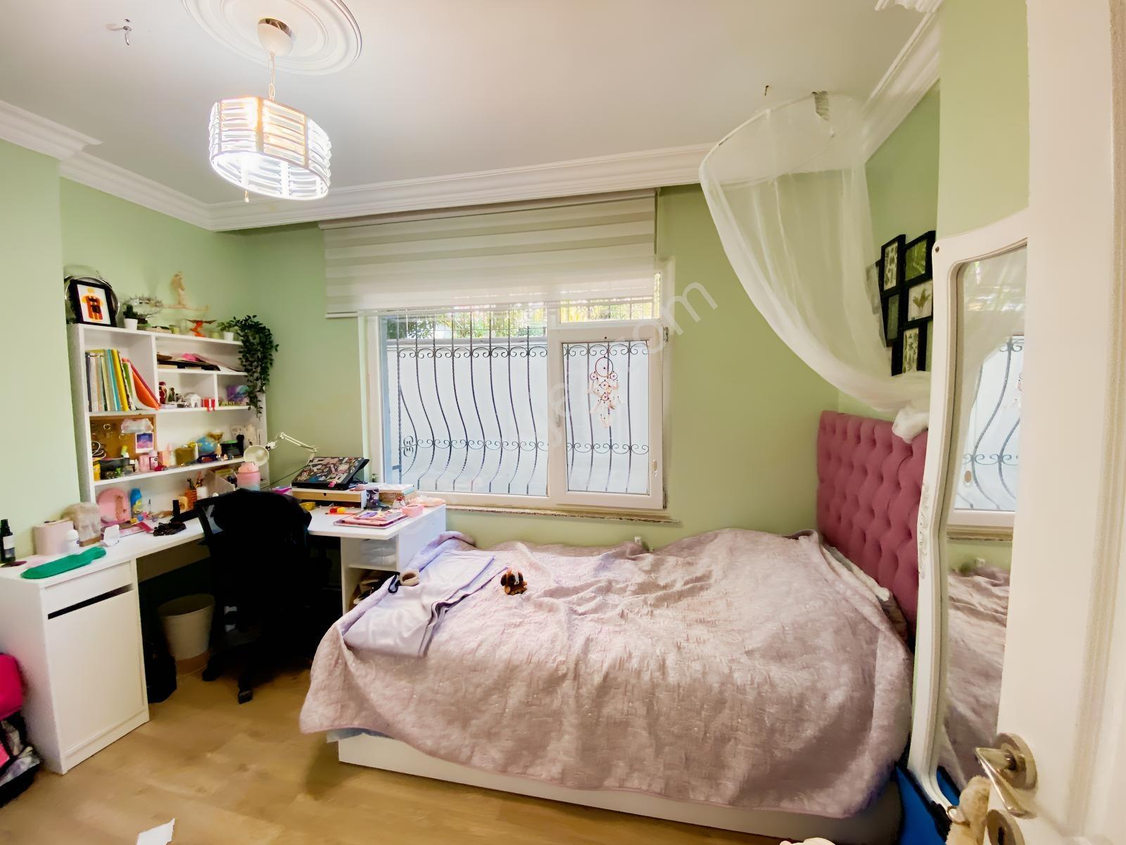 Büyükçekmece, Havuzlu, Otoparklı 3+1 Giriş 150m2 Satılık Daire!! — fotoğraf 18