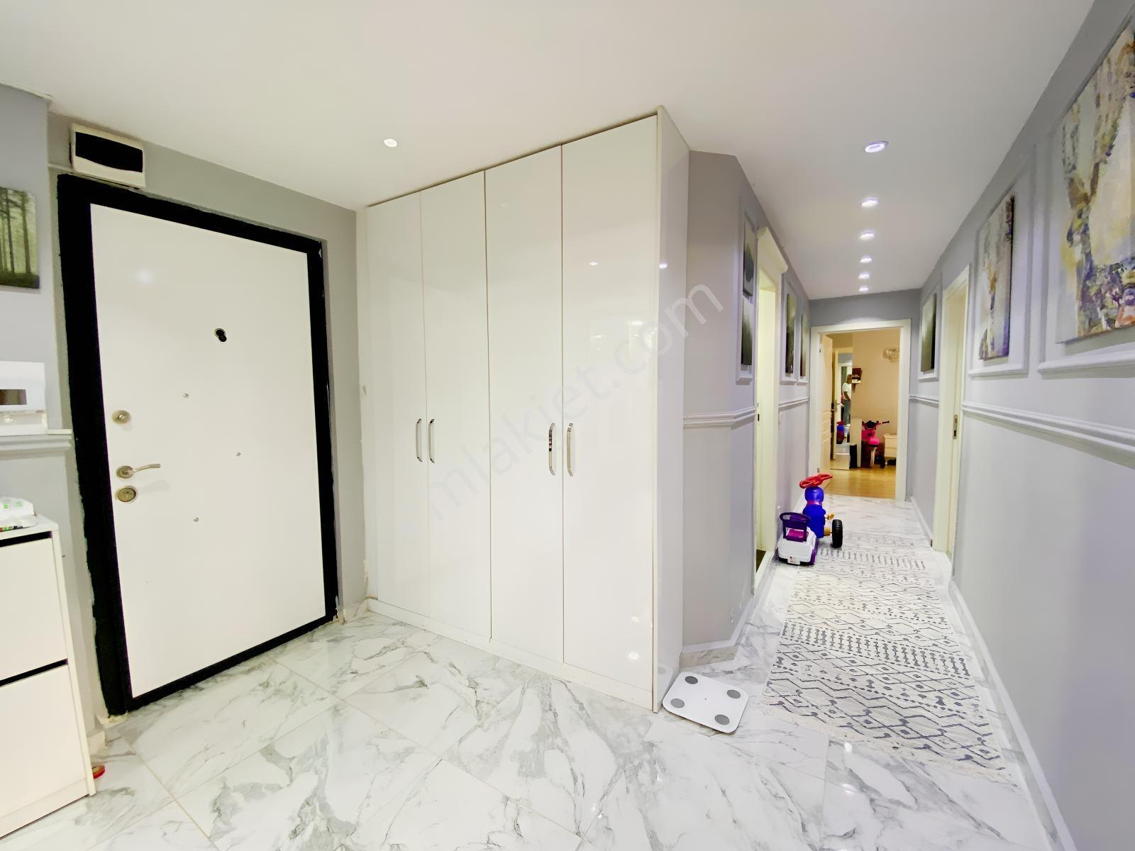 Büyükçekmece, Havuzlu, Otoparklı 3+1 Giriş 150m2 Satılık Daire!! — fotoğraf 22
