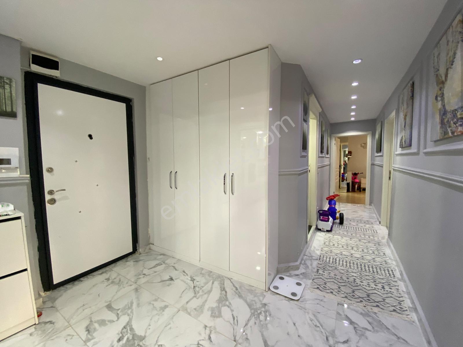 Büyükçekmece, Havuzlu, Otoparklı 3+1 Giriş 150m2 Satılık Daire!! — fotoğraf 23