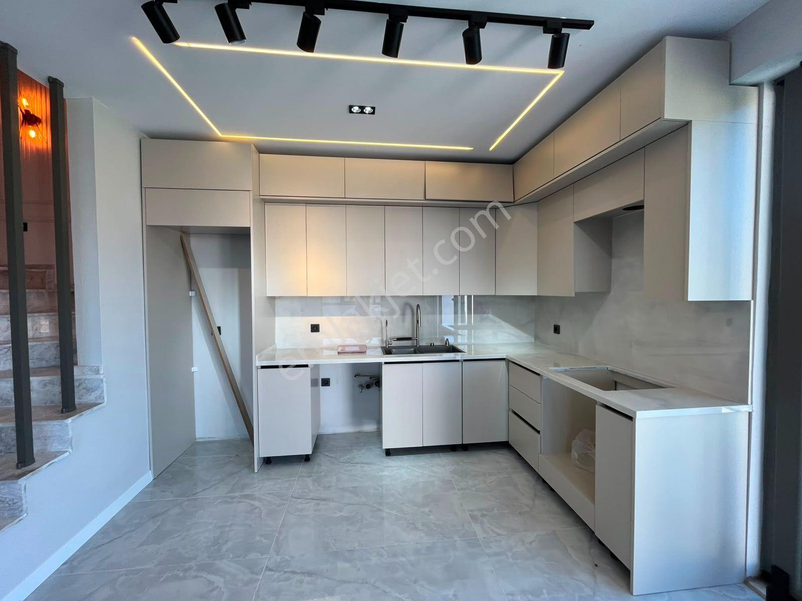 Deniz'den 4+1 Müstakil Havuzlu Lüks Villa - Tanıtım Videolu — fotoğraf 11
