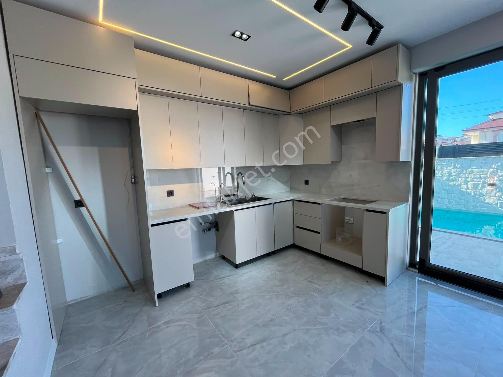 Deniz'den 4+1 Müstakil Havuzlu Lüks Villa - Tanıtım Videolu — fotoğraf 13