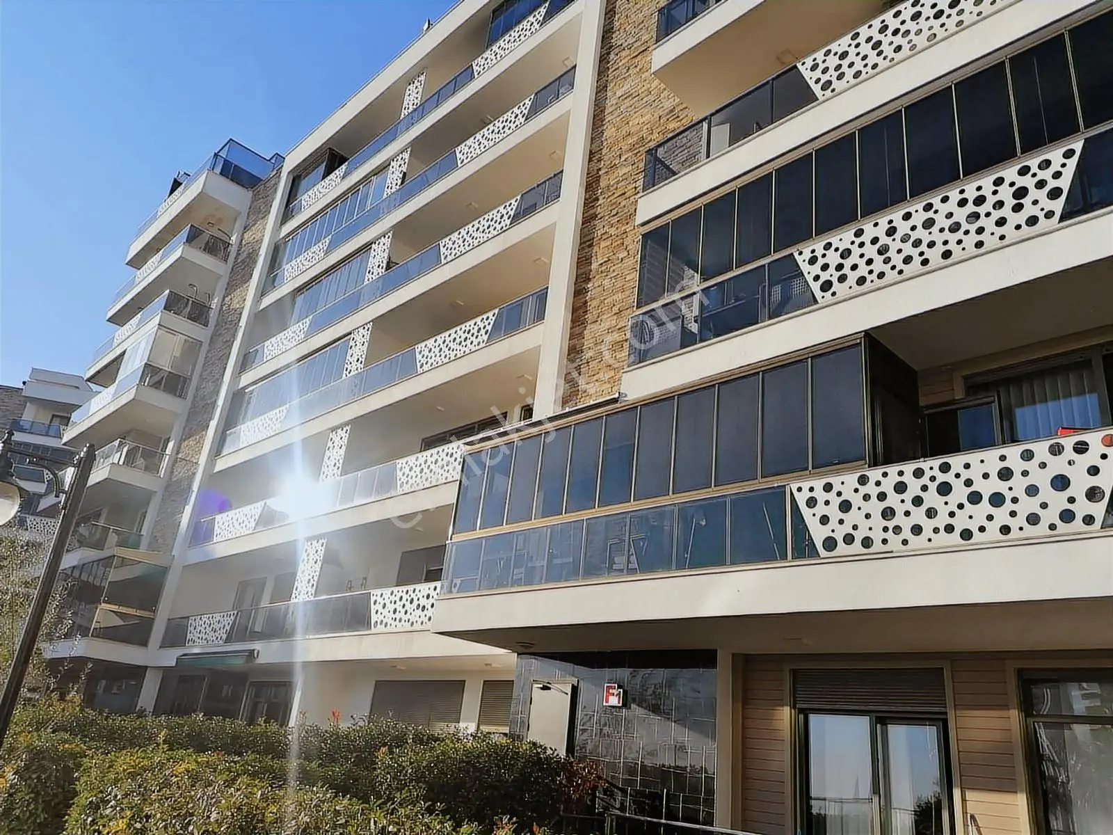 De'Luxe Antalya'Da 3+1 Deniz Manzaralı Satılık Daire