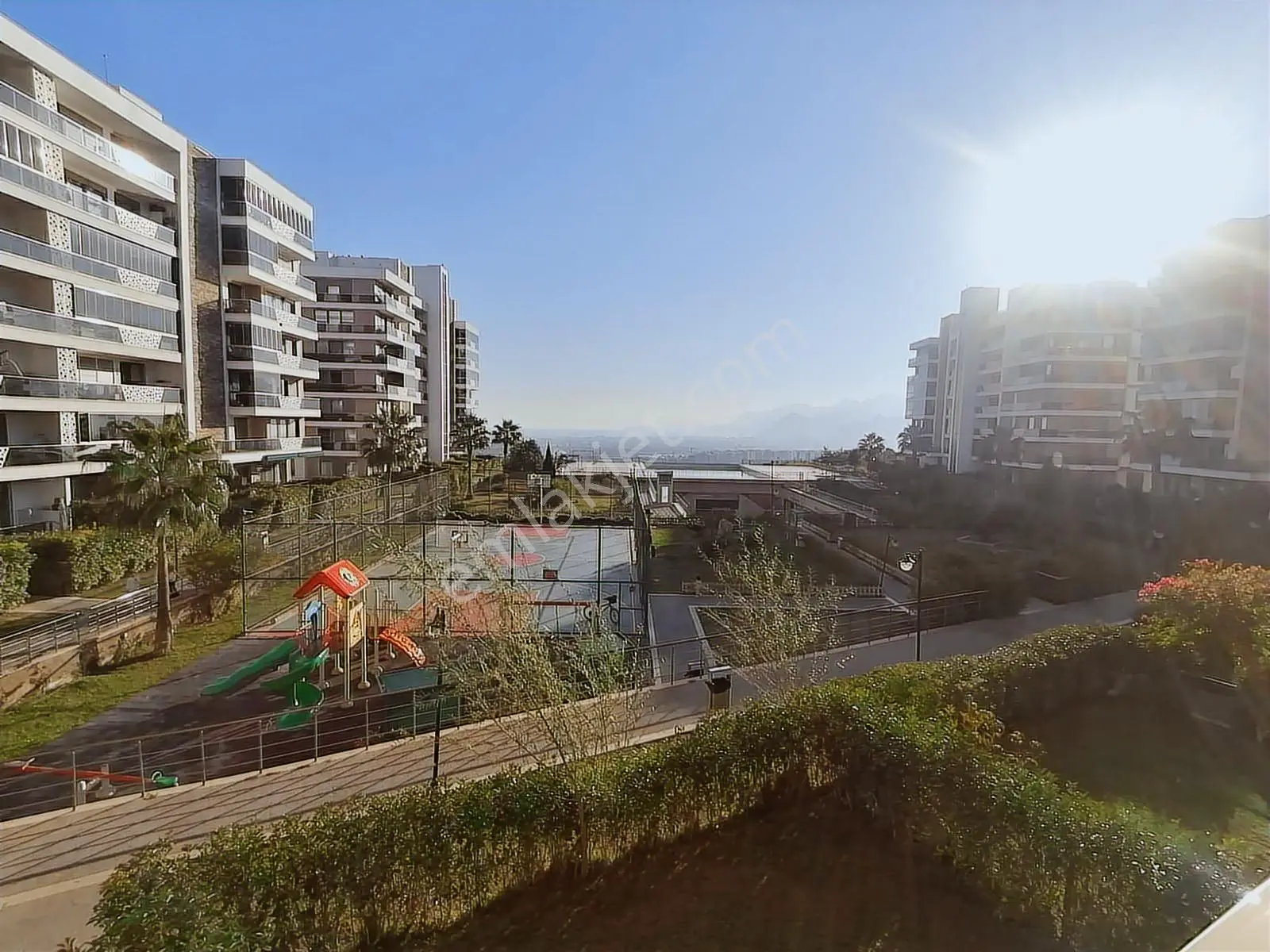 De'luxe Antalya'da 3+1 Deniz Manzaralı Satılık Daire — fotoğraf 2