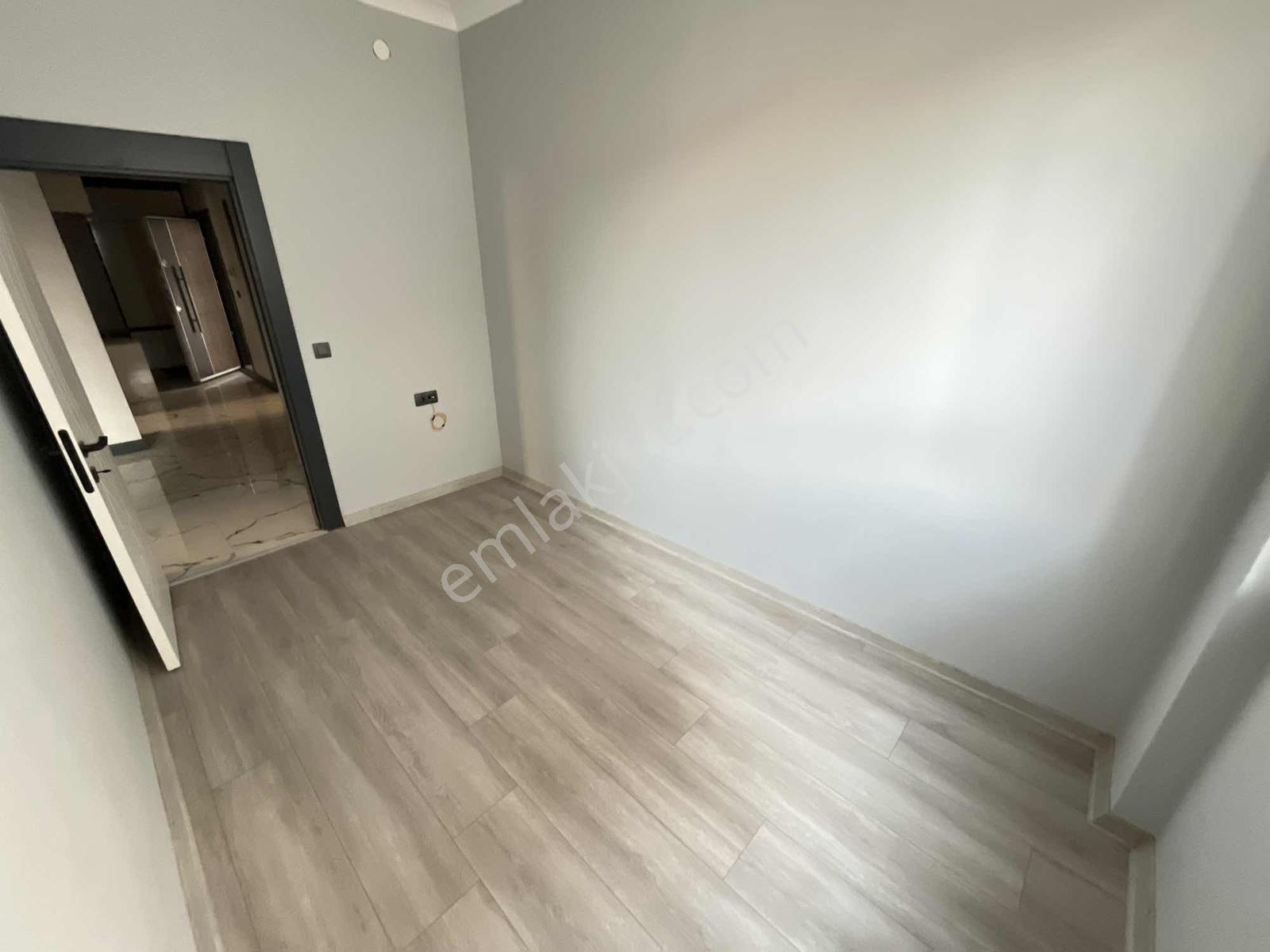 Ful + Ful 1.sınıf Oturuma Hazır Anahtar Teslim Sıfır Lüks Daire — fotoğraf 12