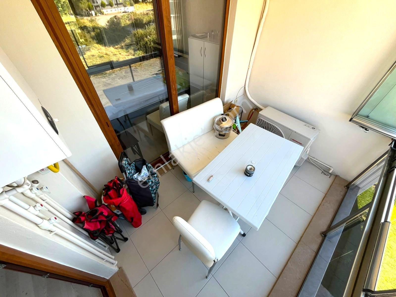 Gümüşden Akçay'da Ön Cephe Arakat Cam Balkonlu Doğalgazlı 1+1 Daire — fotoğraf 6
