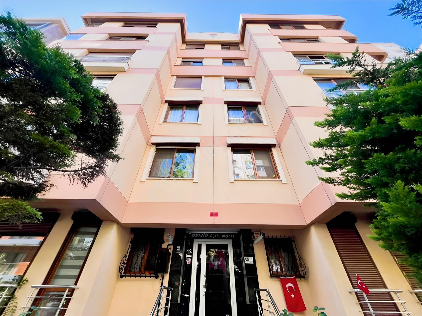 Poyraz'dan Göztepe'de Bağdat Cad. Yakın Mimari Dekorasyonlu 3+1 — fotoğraf 25