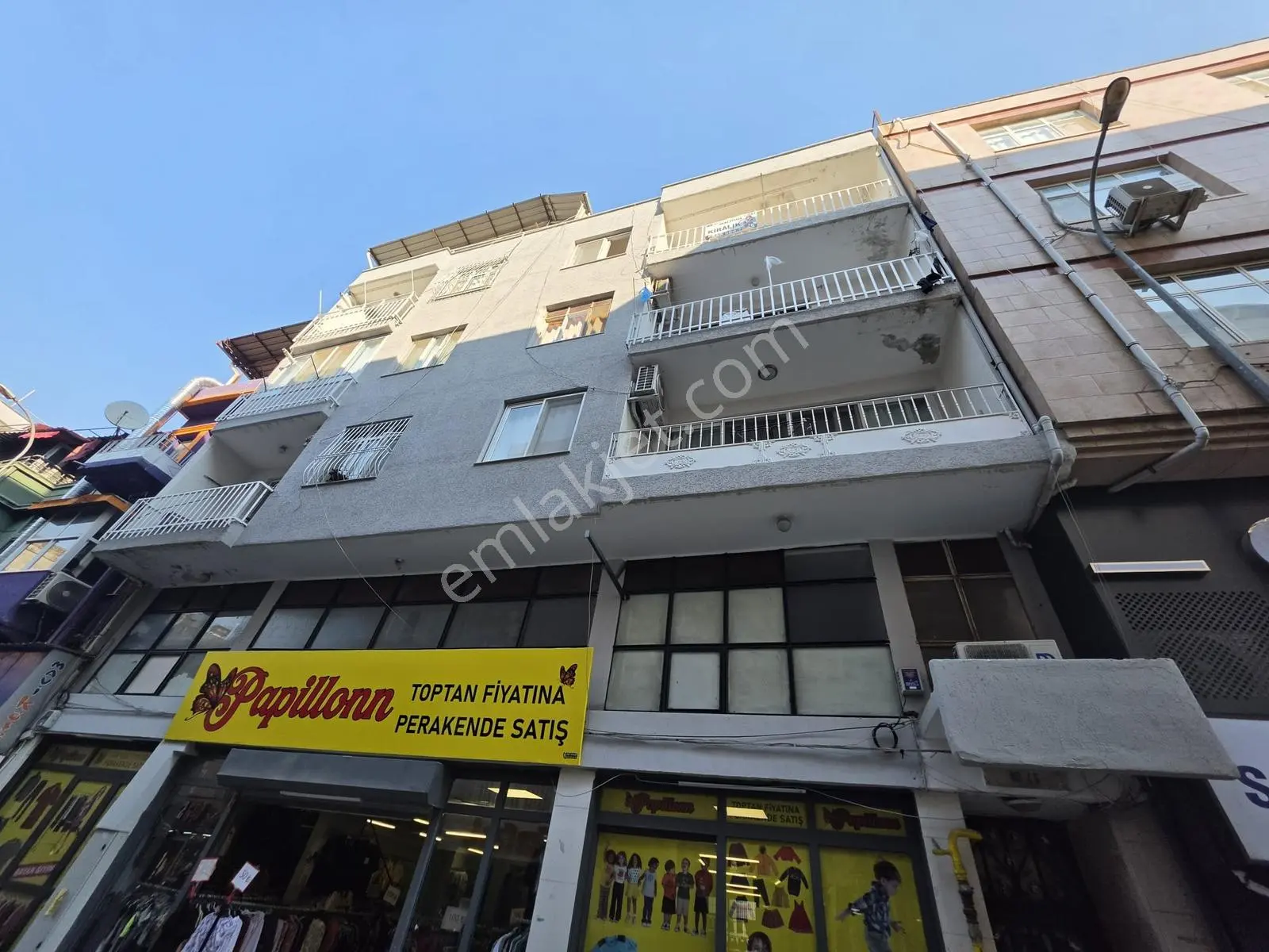 Şehir Merkezinde Doktorlar Caddesi Yakını 2+1 Satılık Daire