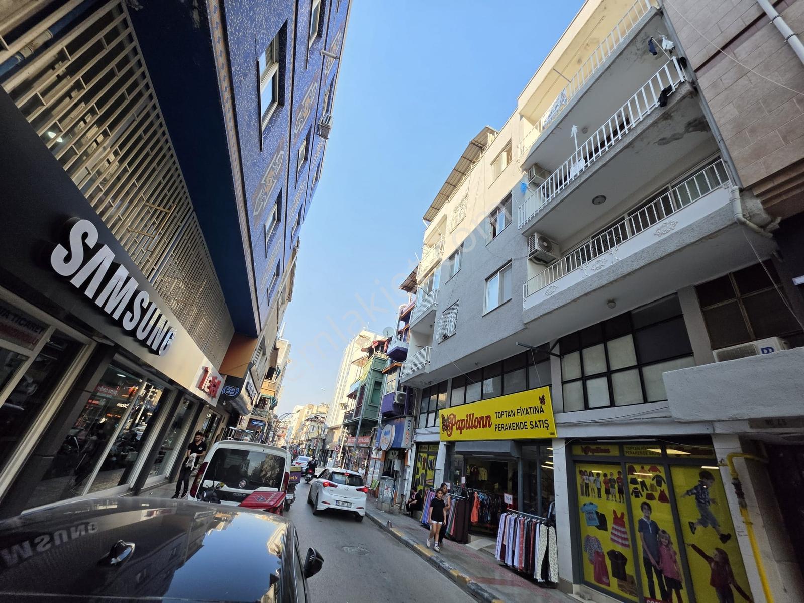 Şehir Merkezinde Doktorlar Caddesi Yakını 2+1 Satılık Daire — fotoğraf 2