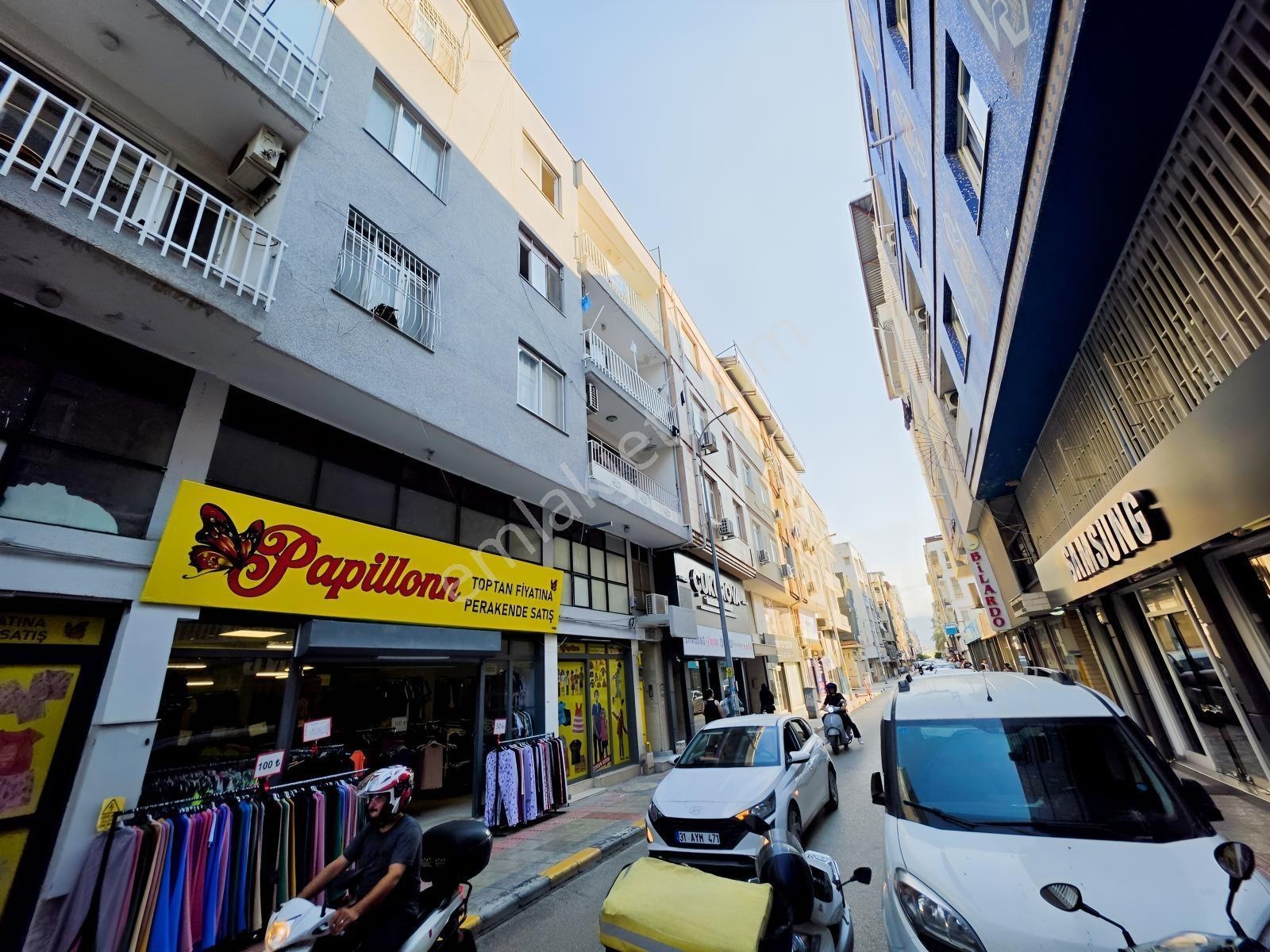Şehir Merkezinde Doktorlar Caddesi Yakını 2+1 Satılık Daire — fotoğraf 3