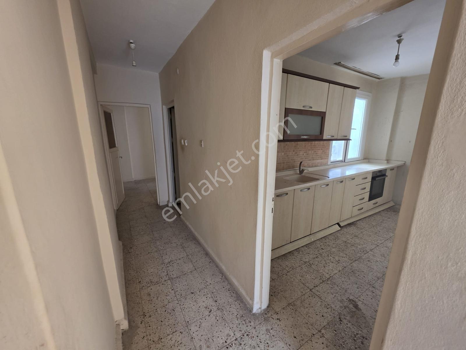 Şehir Merkezinde Doktorlar Caddesi Yakını 2+1 Satılık Daire — fotoğraf 11